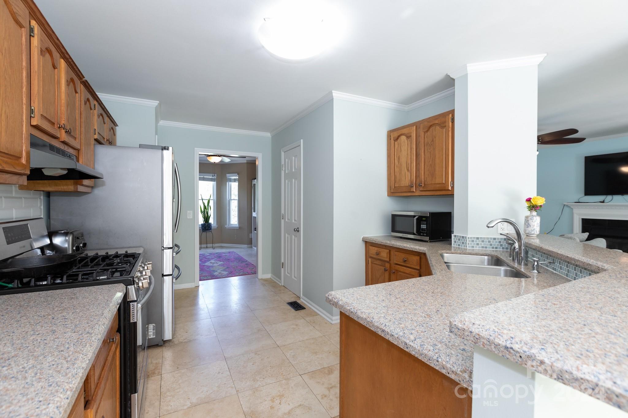 1376 Mistletoe Ridge Place NW