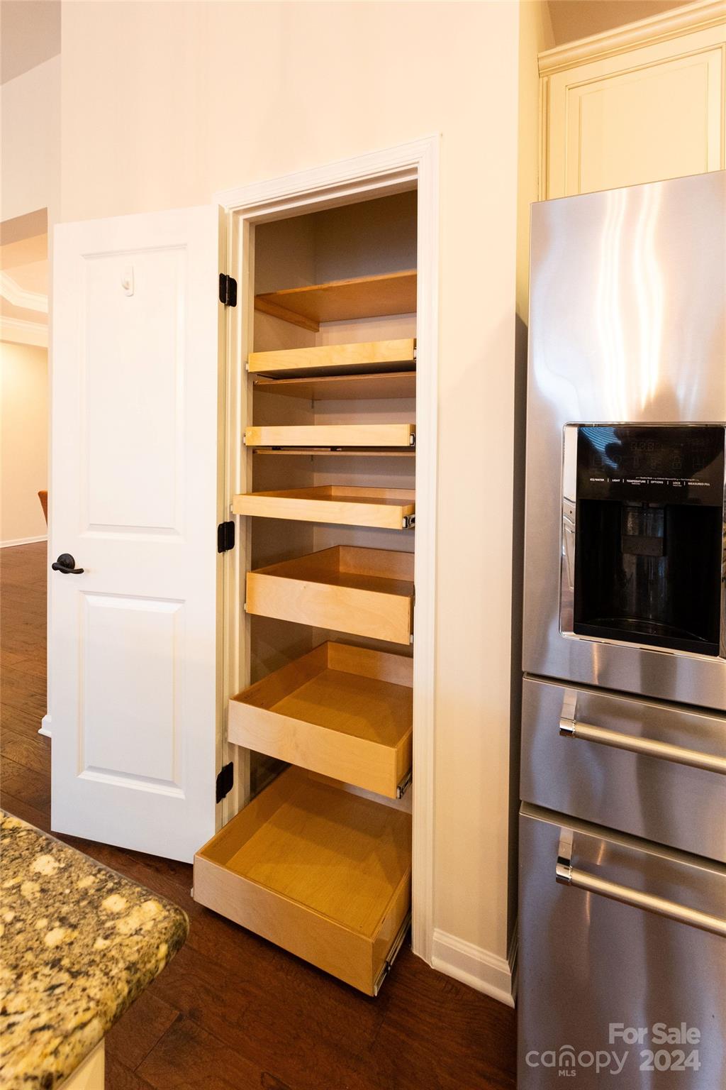 11538 Warfield Avenue