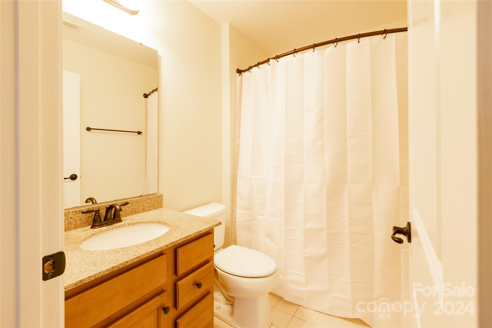 11538 Warfield Avenue