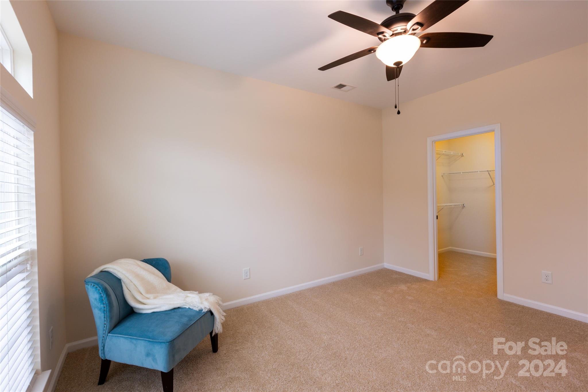 11538 Warfield Avenue