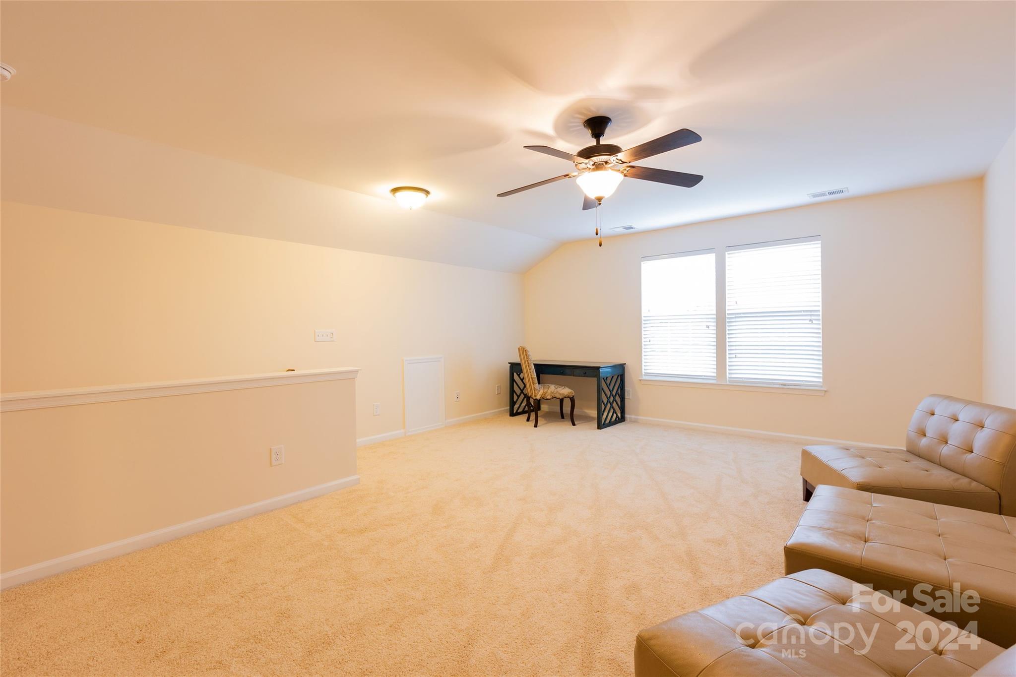 11538 Warfield Avenue