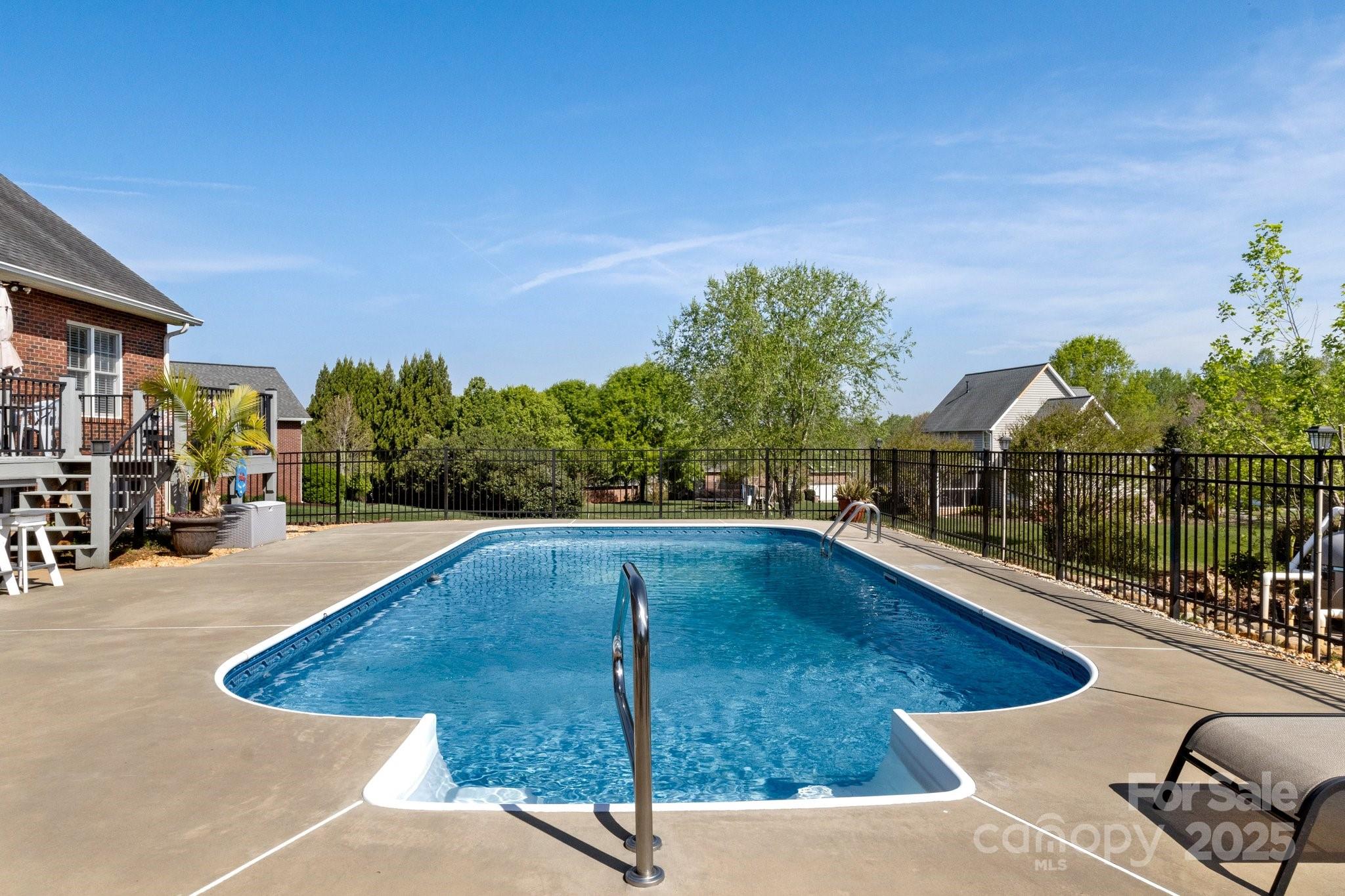 2610 Flagstone Court