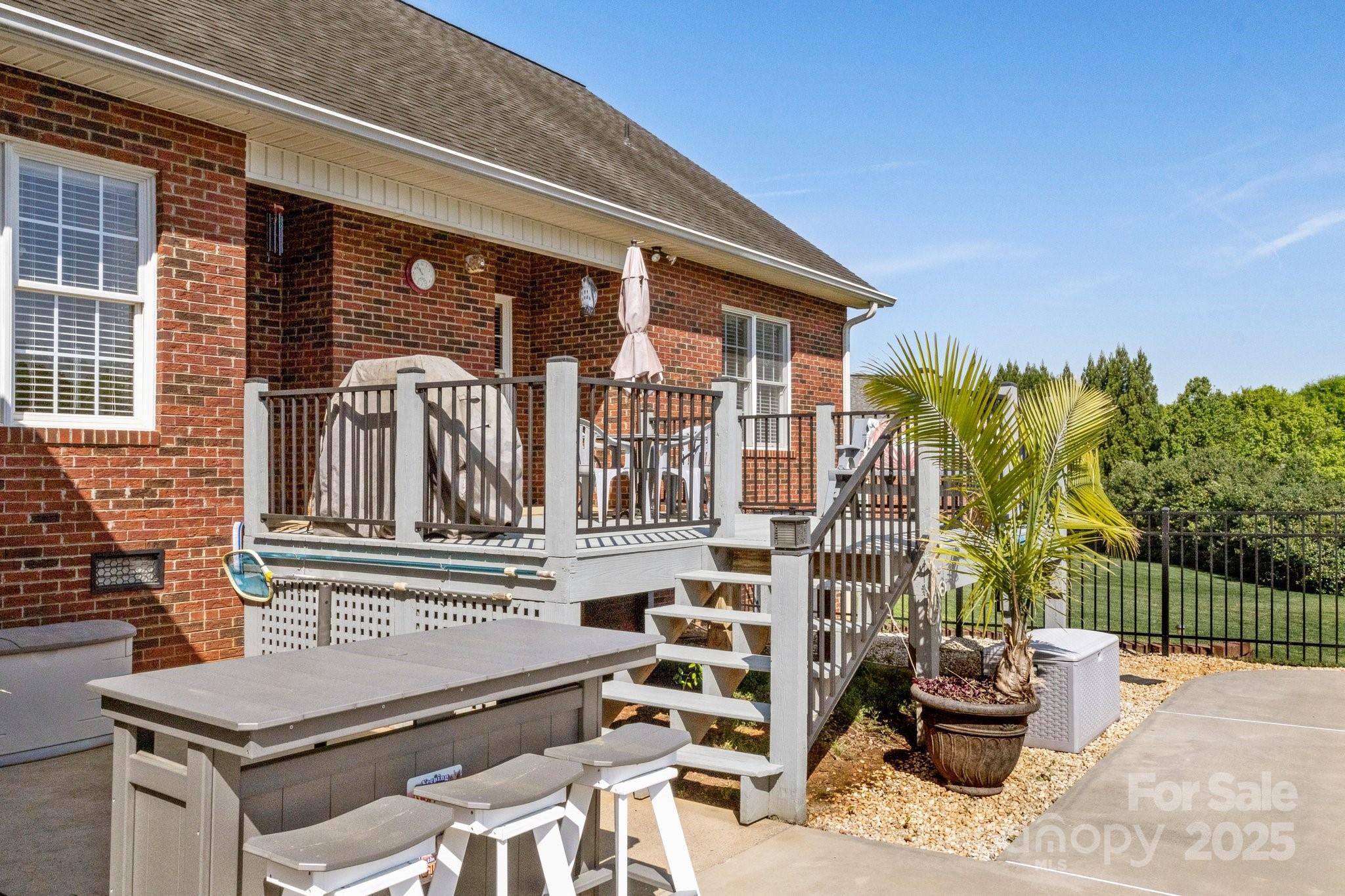 2610 Flagstone Court