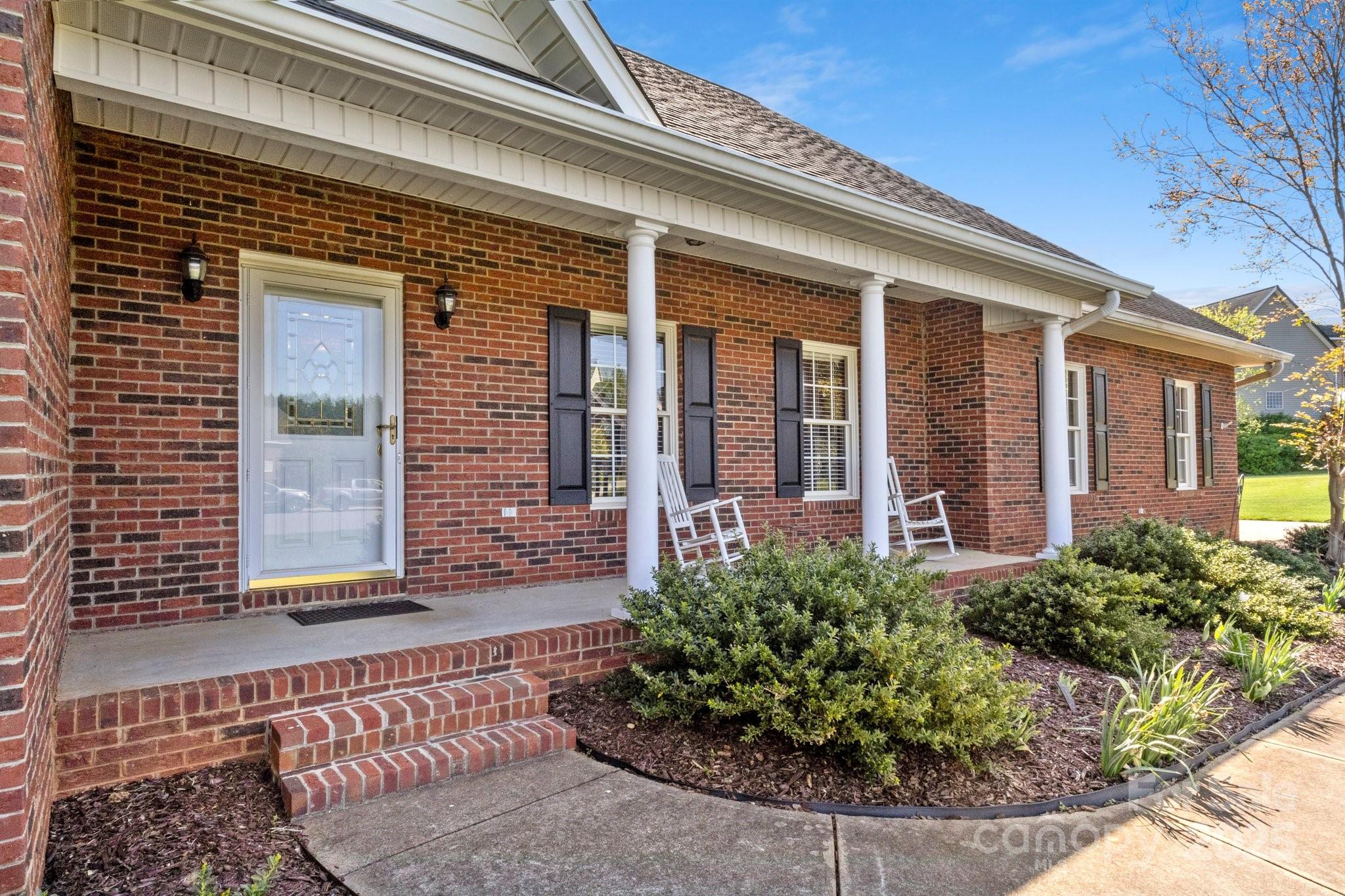 2610 Flagstone Court