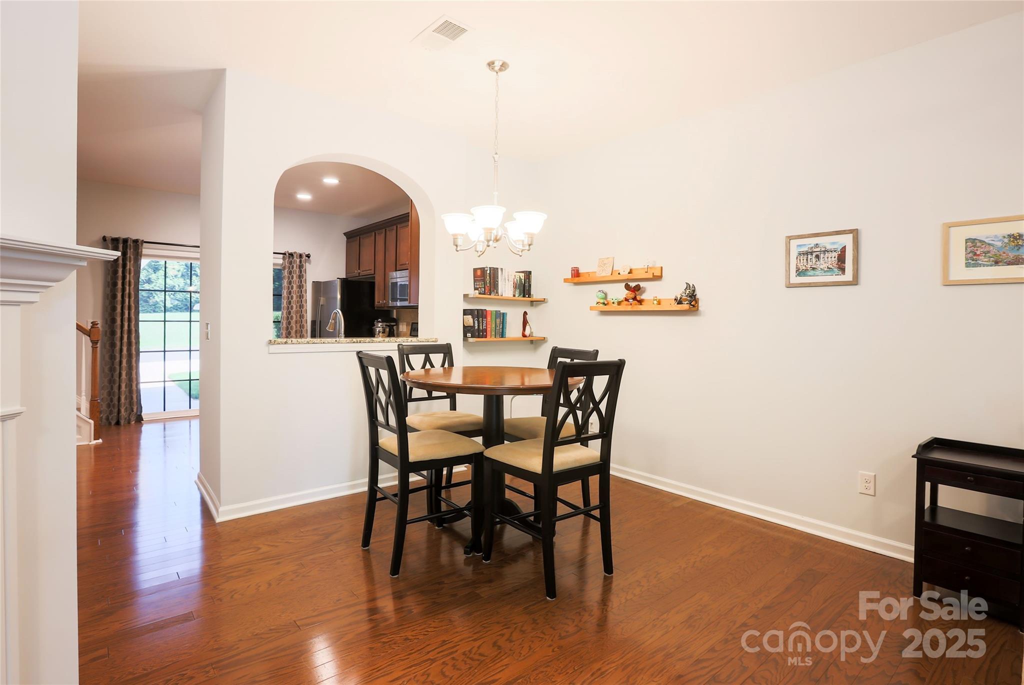 141 Leyton Loop Unit: B
