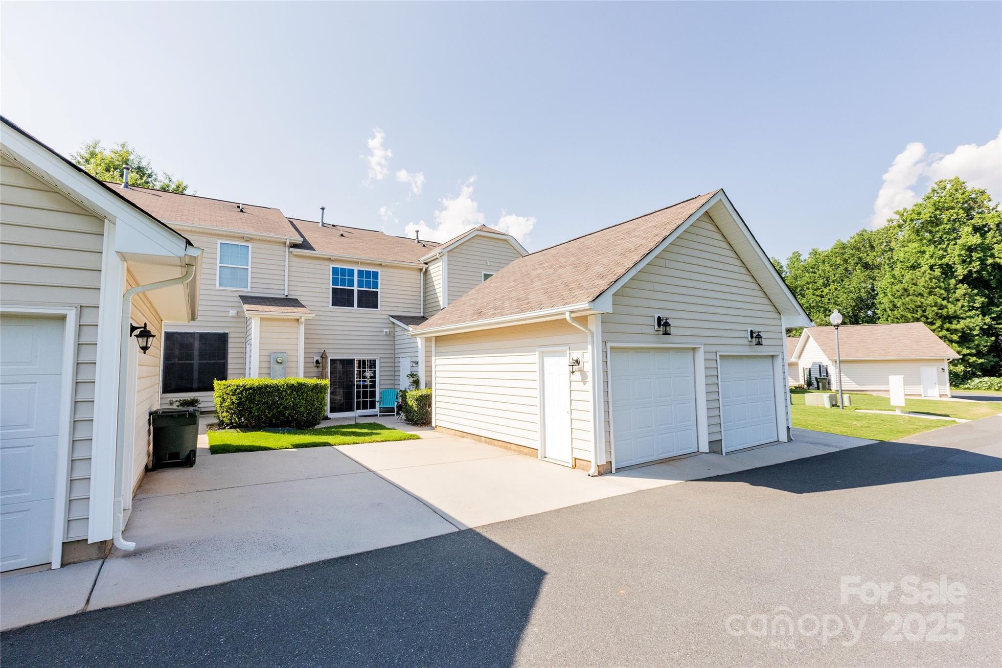 141 Leyton Loop Unit: B