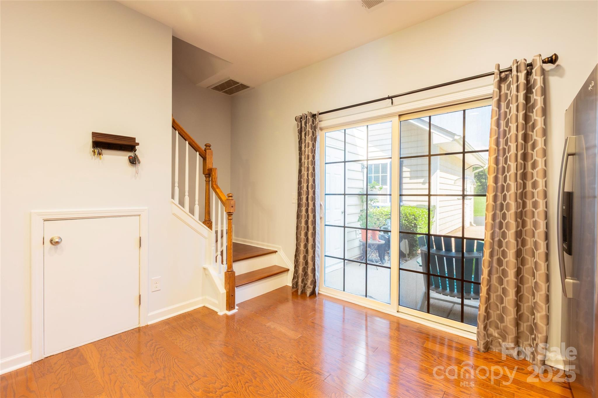 141 Leyton Loop Unit: B