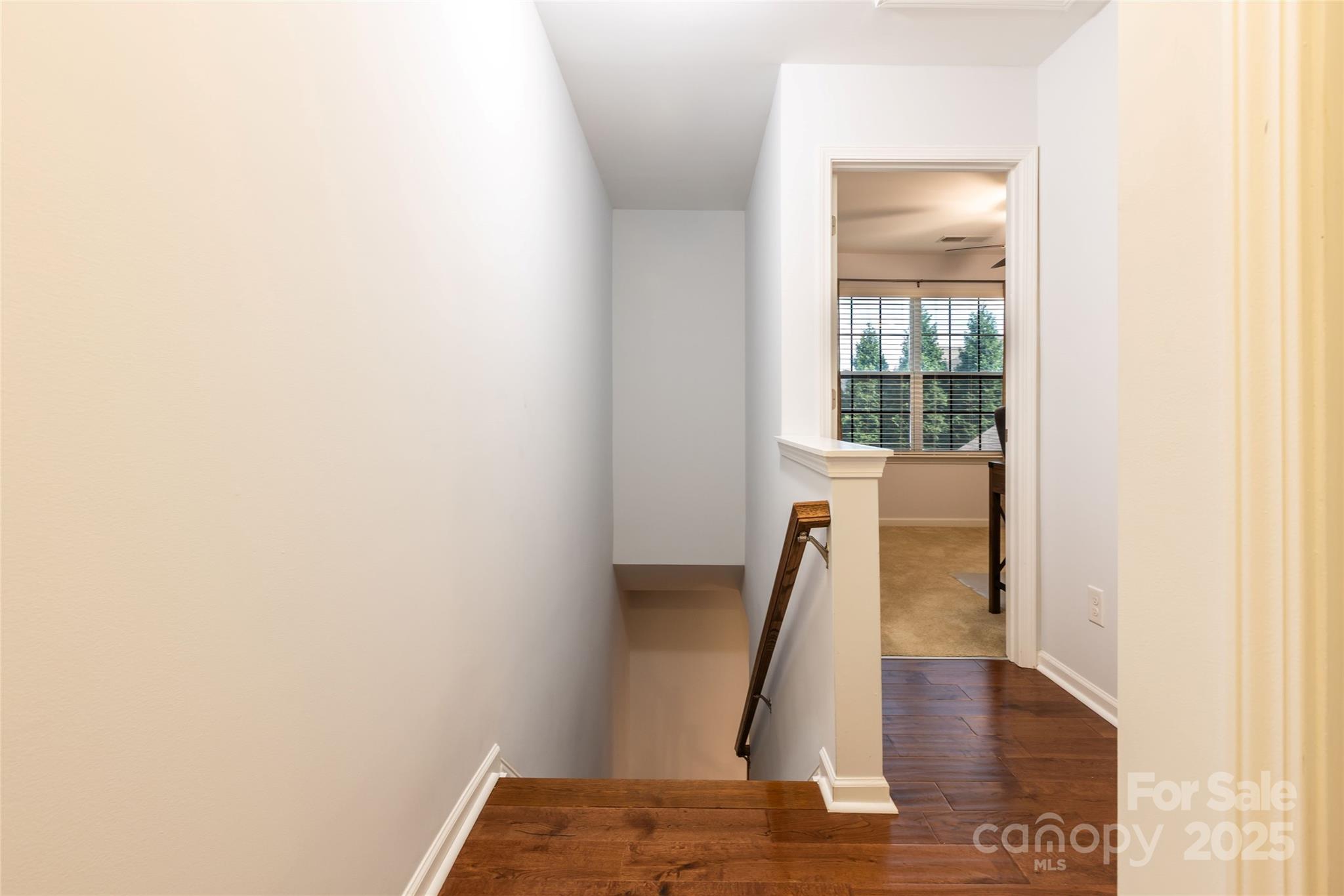 141 Leyton Loop Unit: B