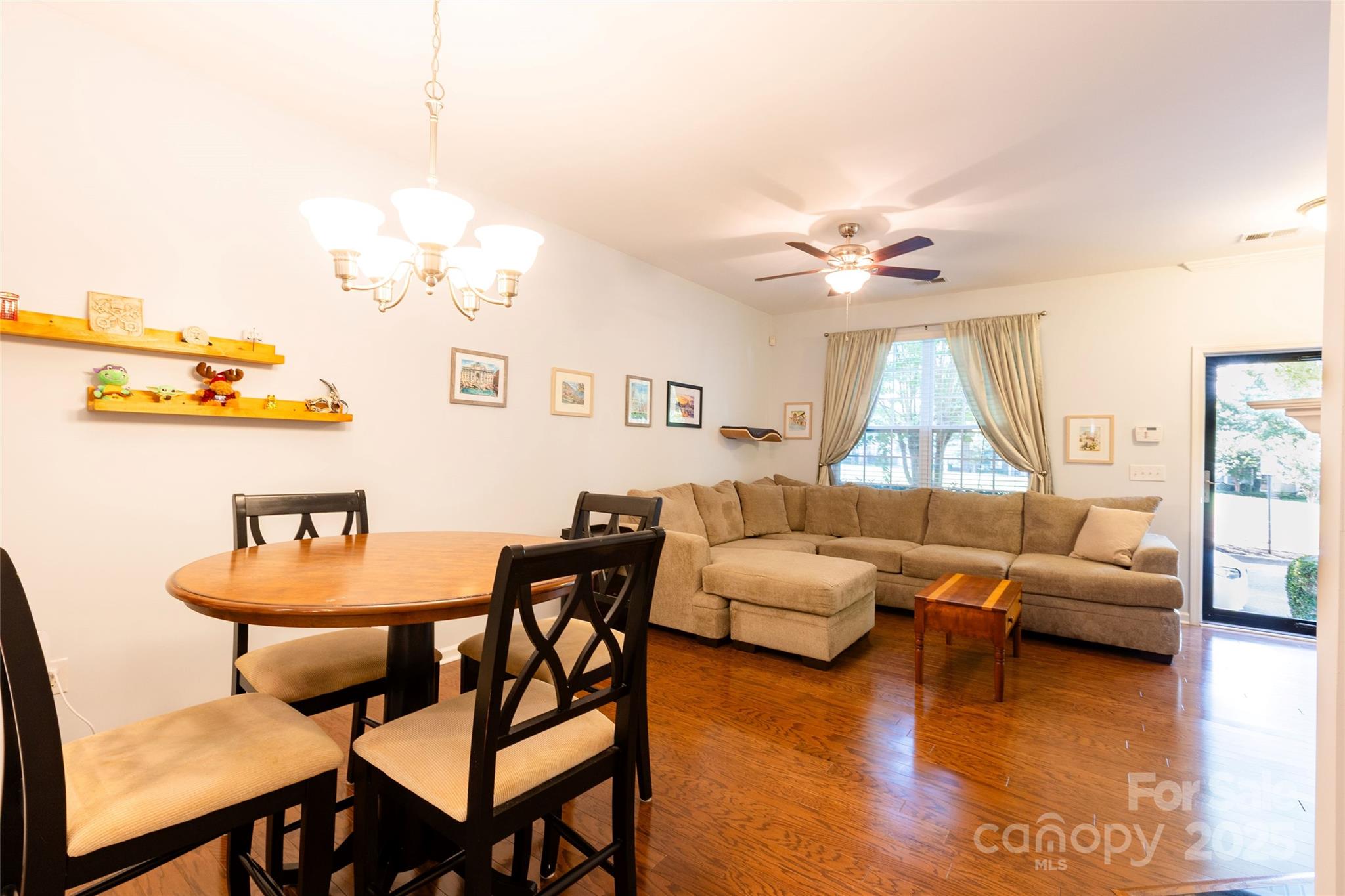 141 Leyton Loop Unit: B
