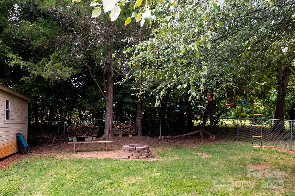 2274 Country Club Road