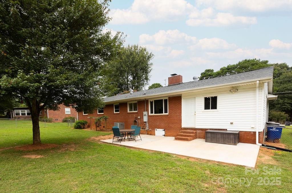 2274 Country Club Road