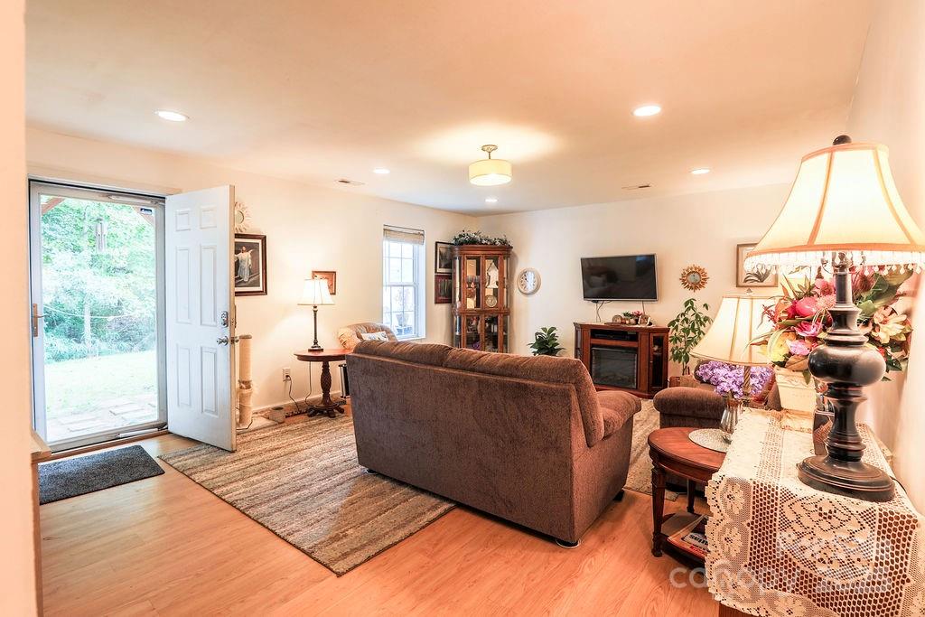 5306 Grandover Drive