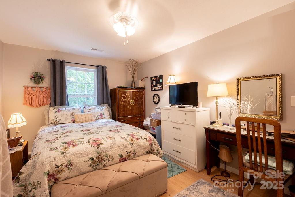 5306 Grandover Drive