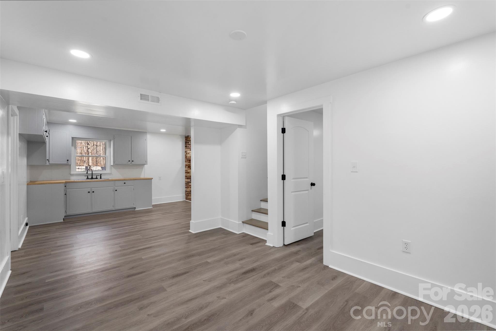 142 Shadowbrook Road