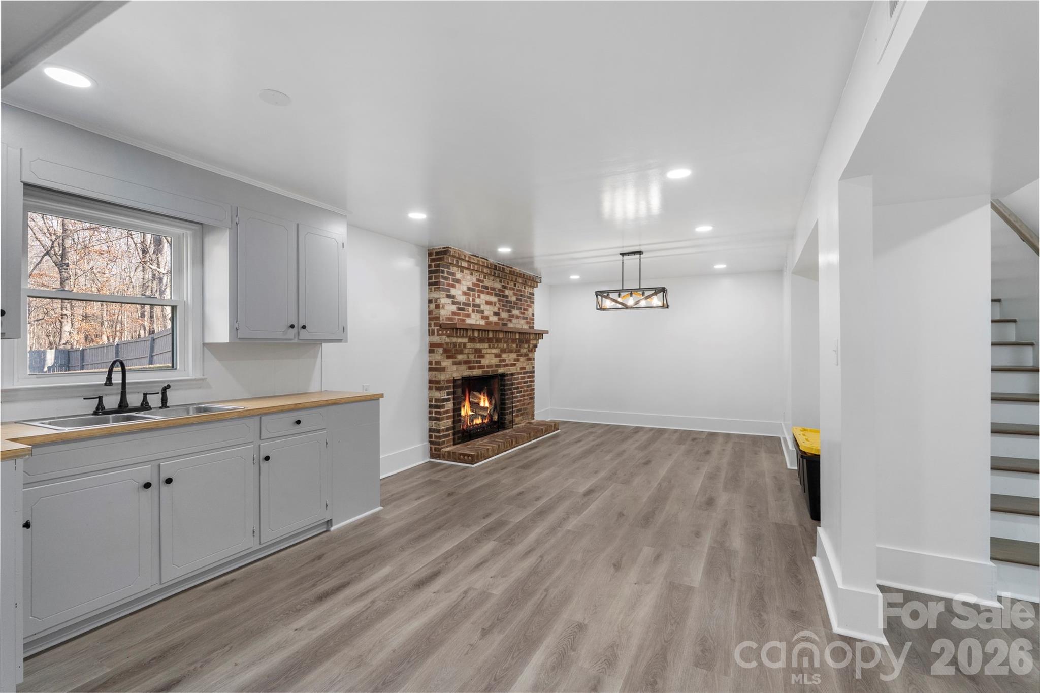 142 Shadowbrook Road