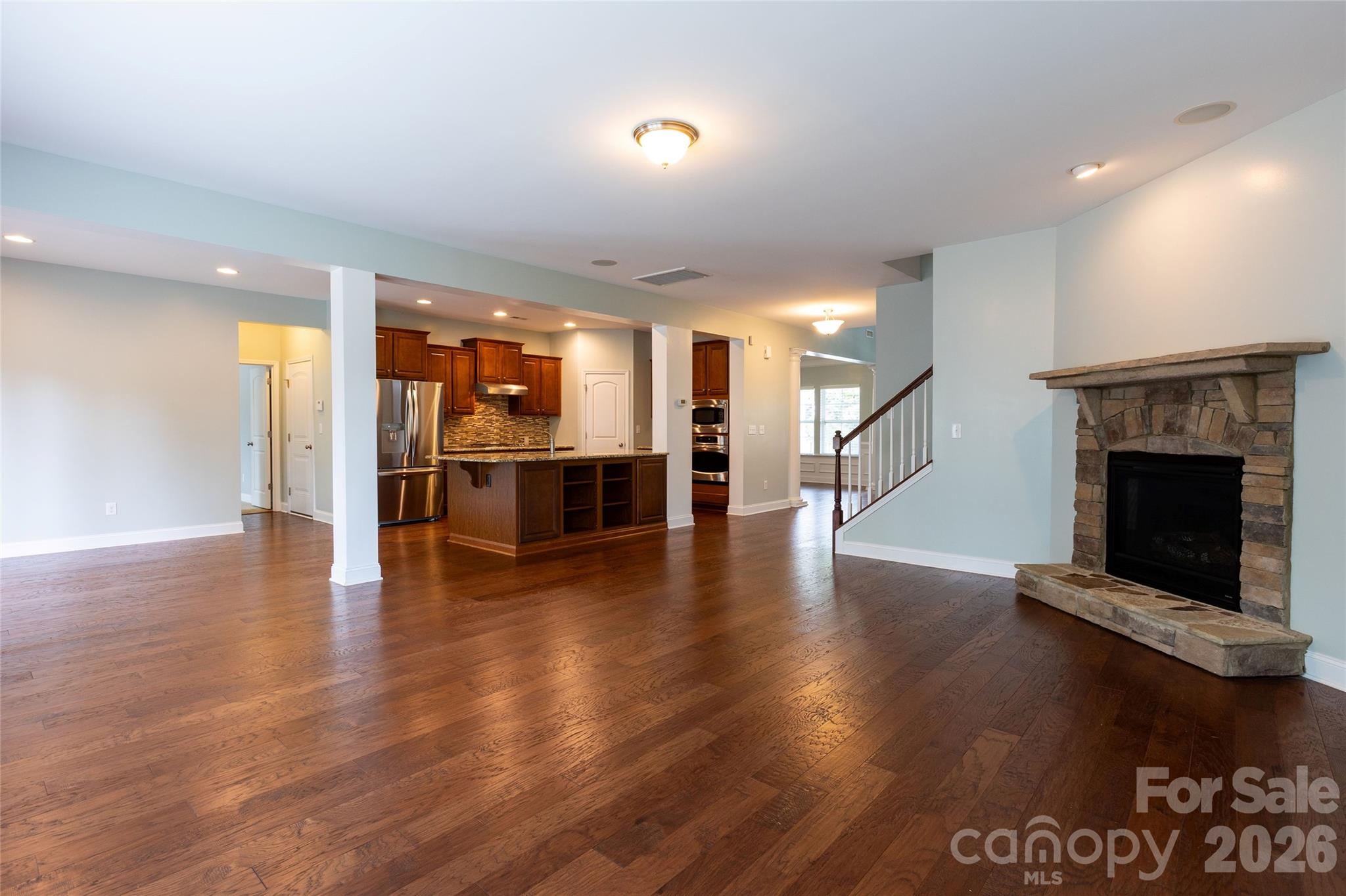 404 E Waterlynn Road