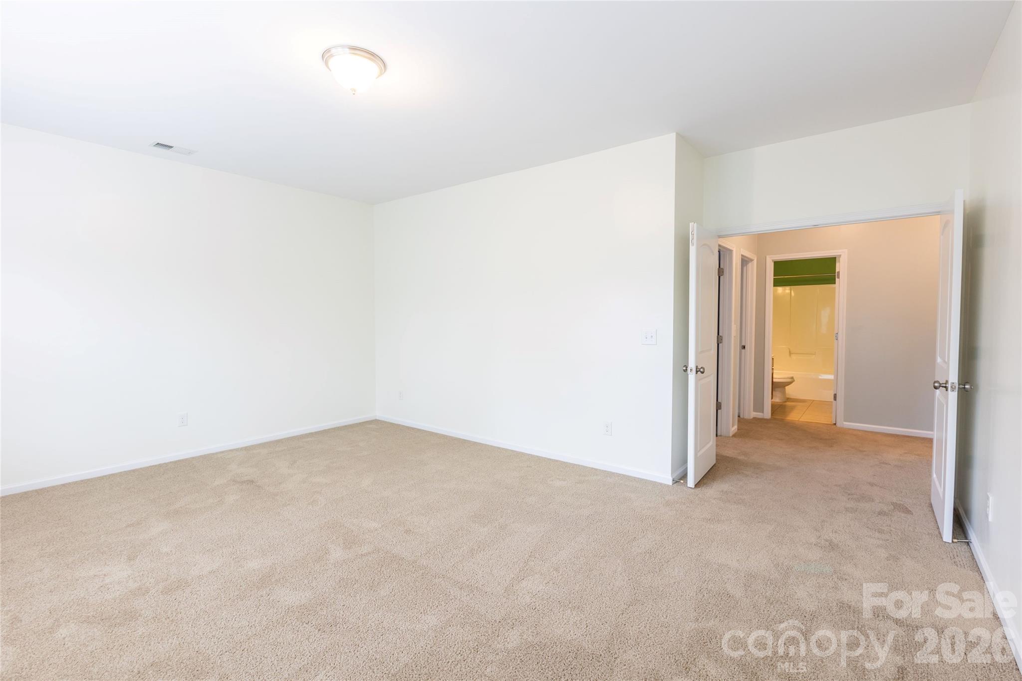 404 E Waterlynn Road