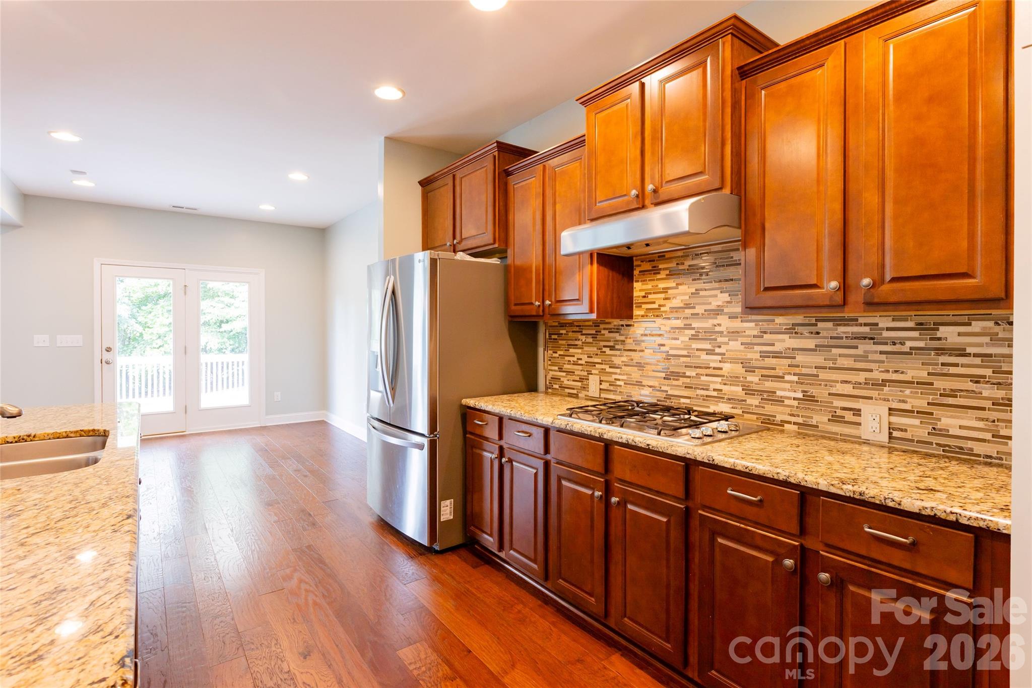 404 E Waterlynn Road
