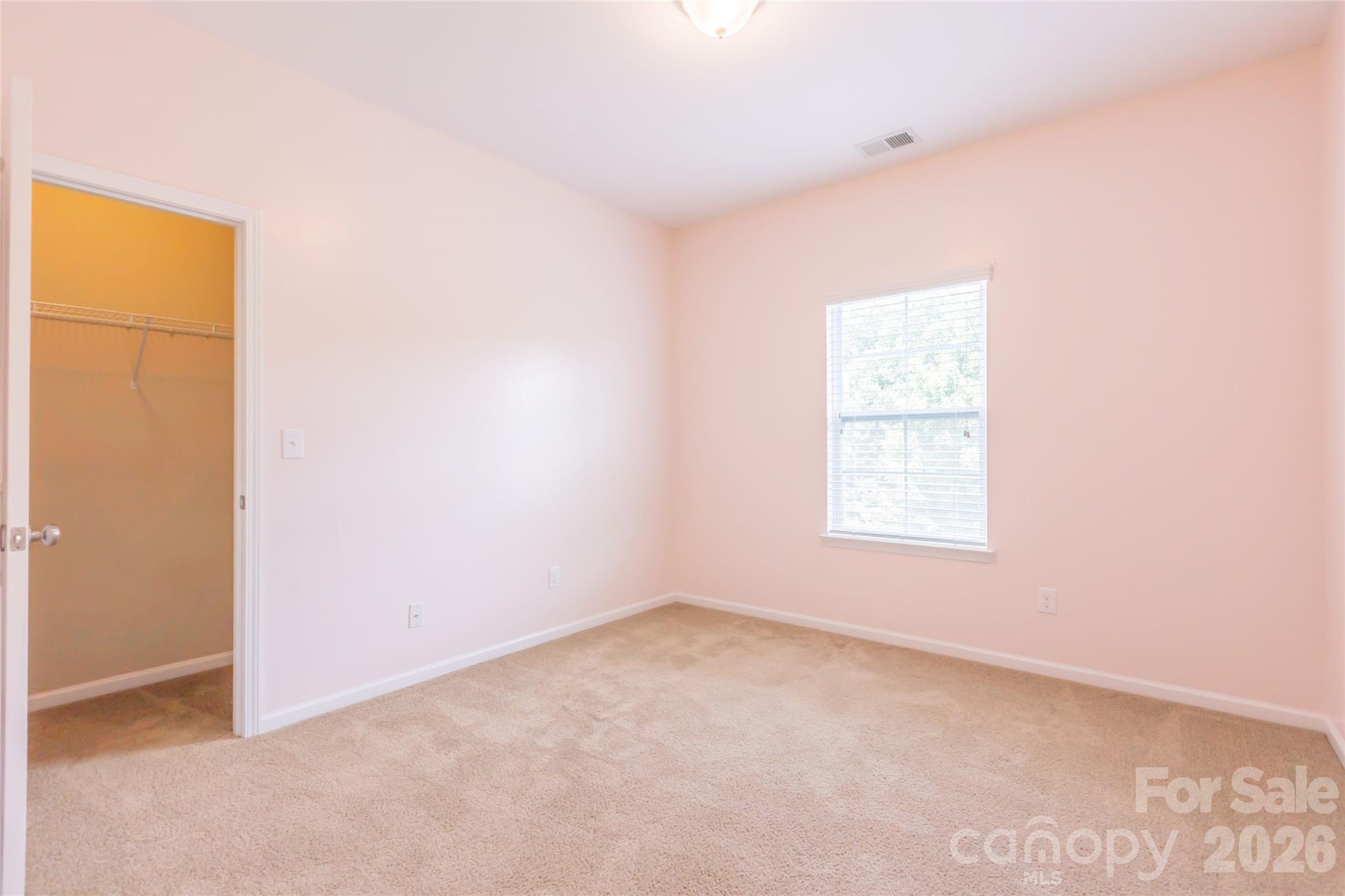 404 E Waterlynn Road