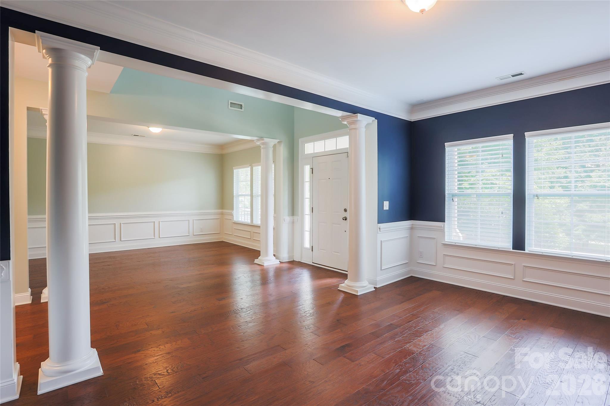 404 E Waterlynn Road