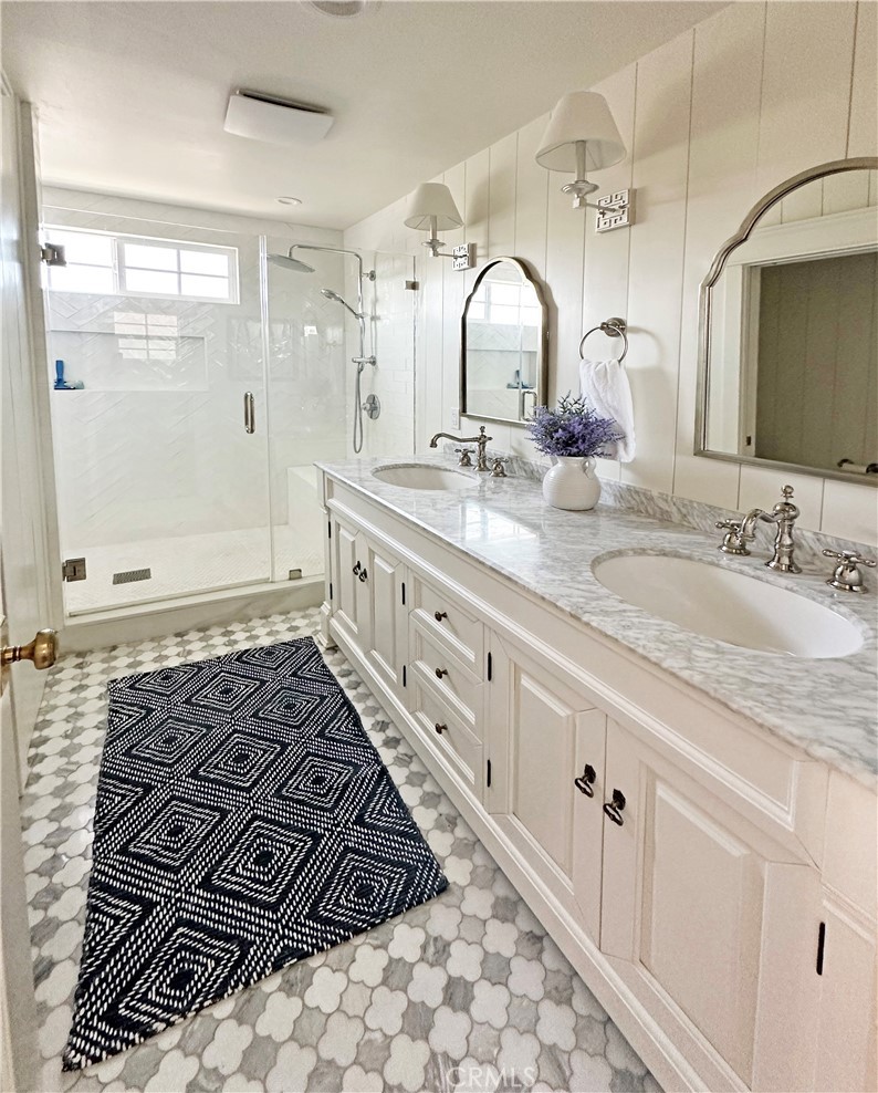 208 Indianapolis Avenue A