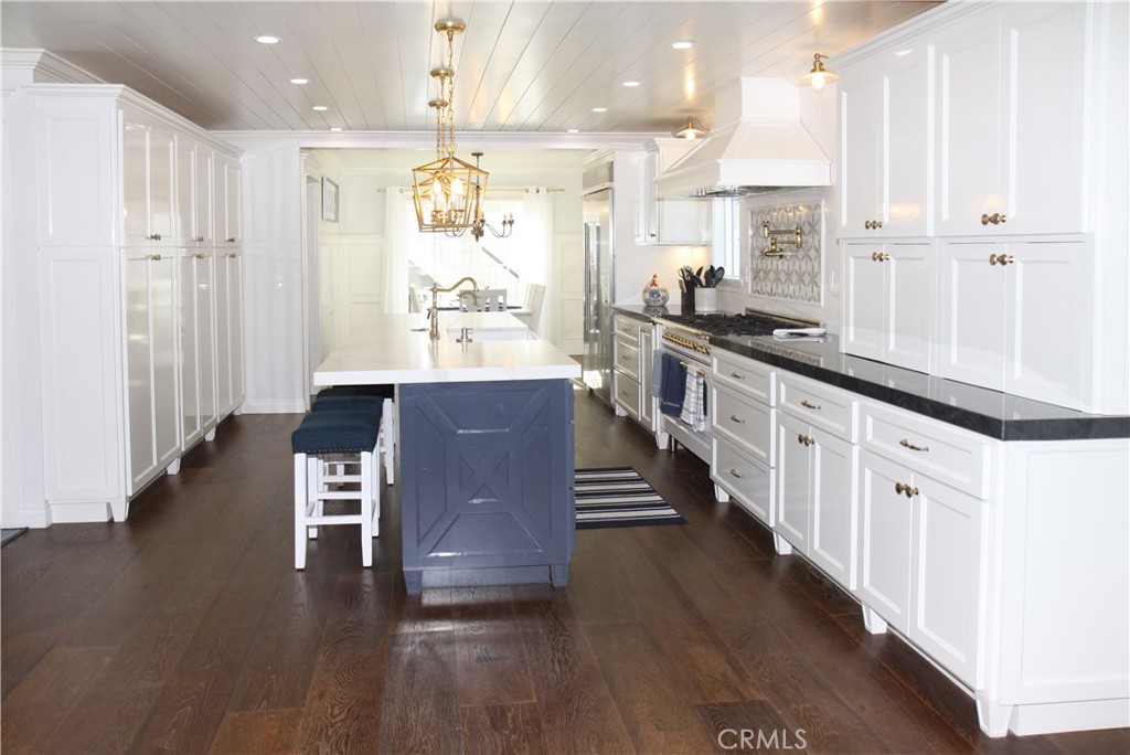 208 Indianapolis Avenue A