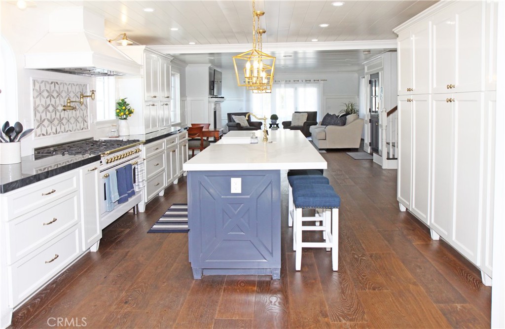 208 Indianapolis Avenue A