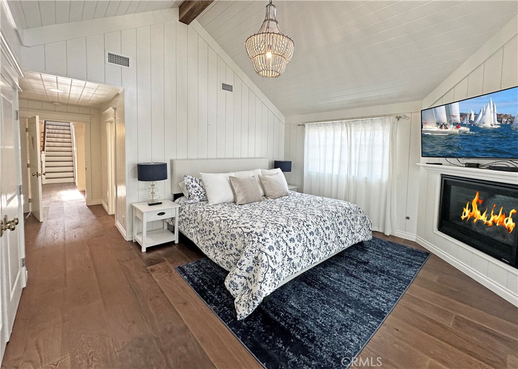 208 Indianapolis Avenue A