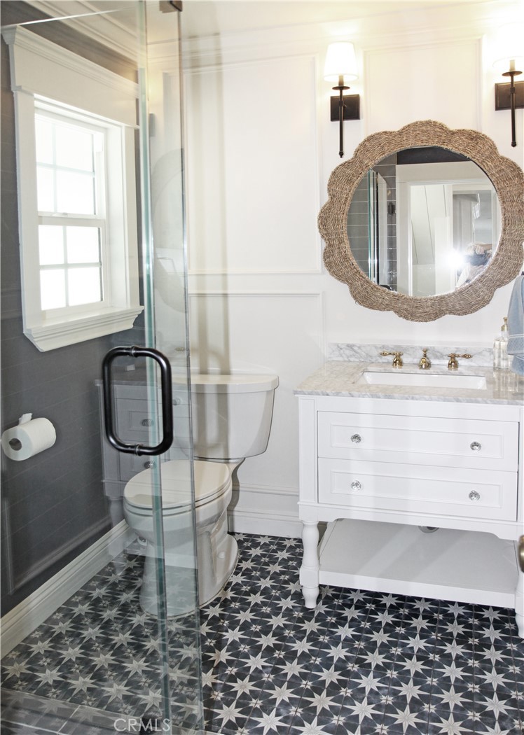 208 Indianapolis Avenue A