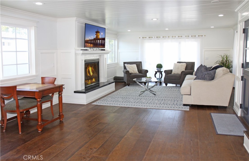 208 Indianapolis Avenue A