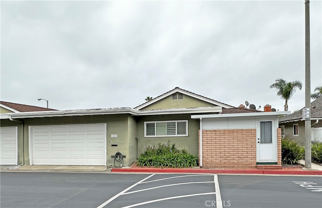 16882 Canyon Lane