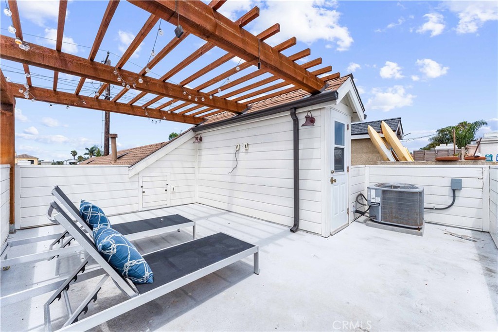 208 Indianapolis Avenue