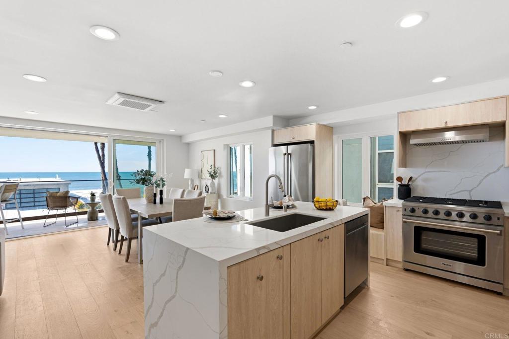 212 S Pacific Street