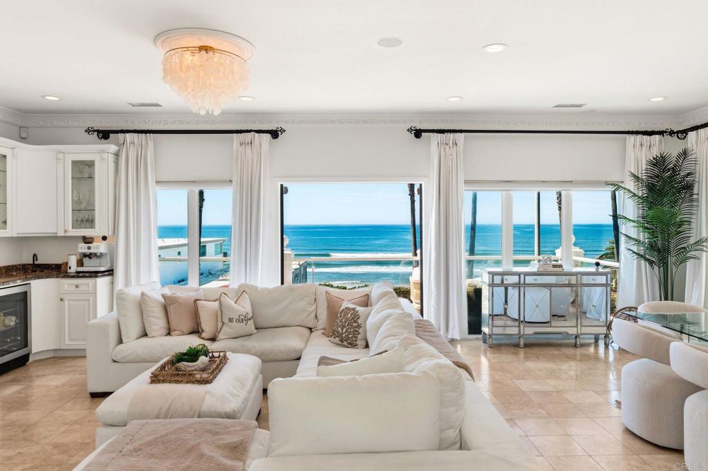 208 S Pacific Street