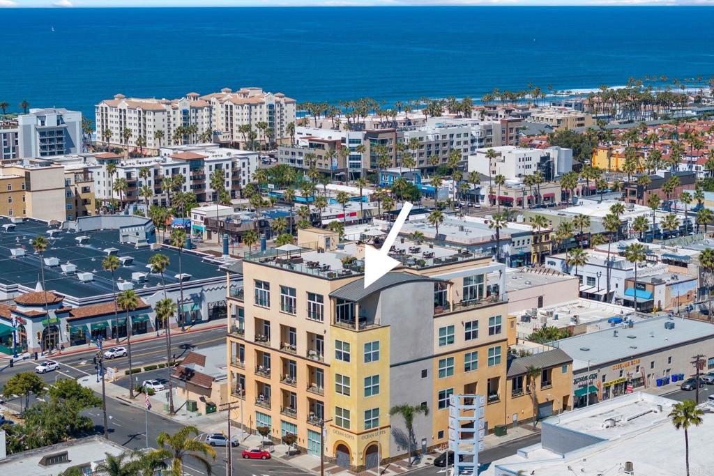 550 Seagaze Drive 29