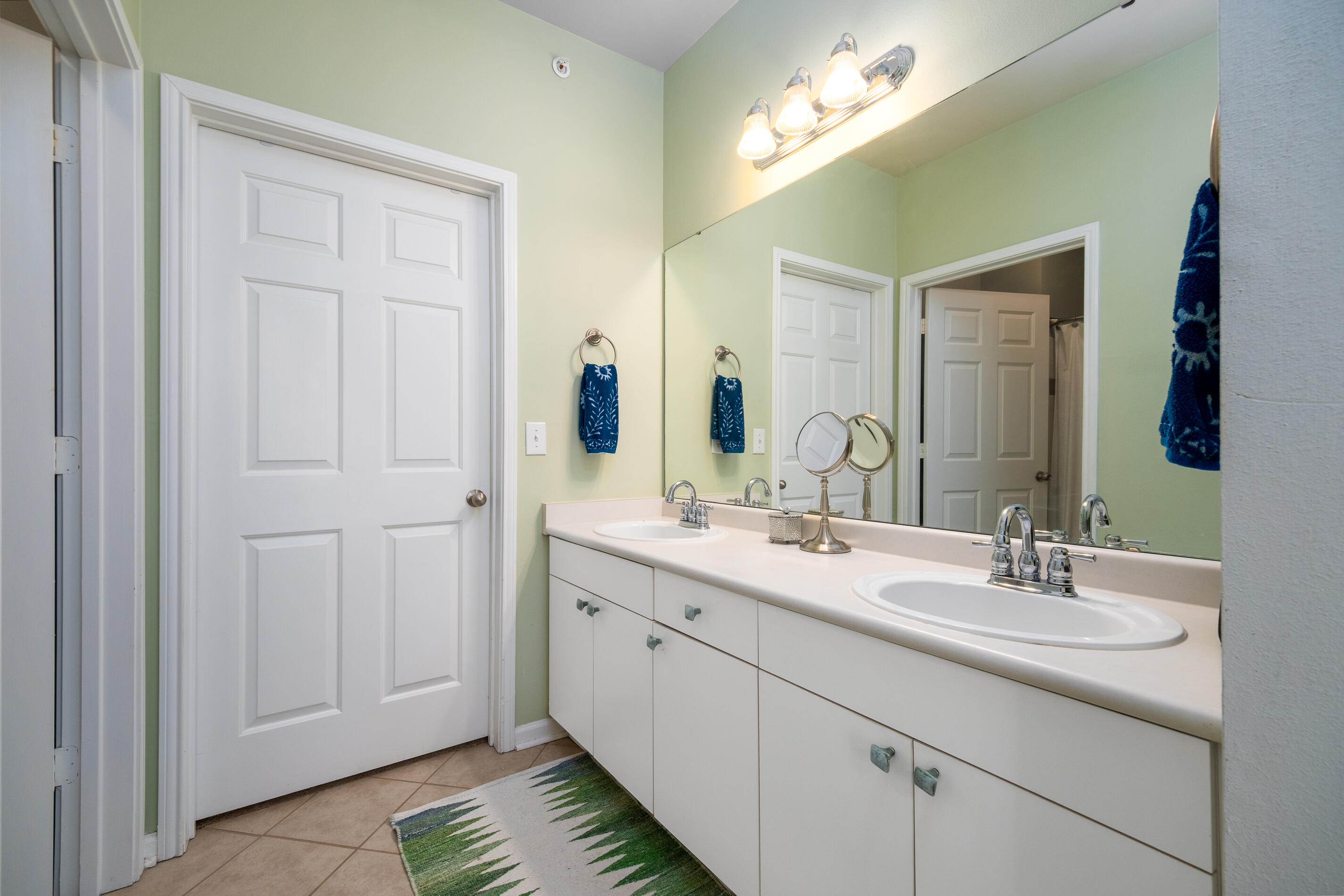 130 River Landing Drive # 6211
