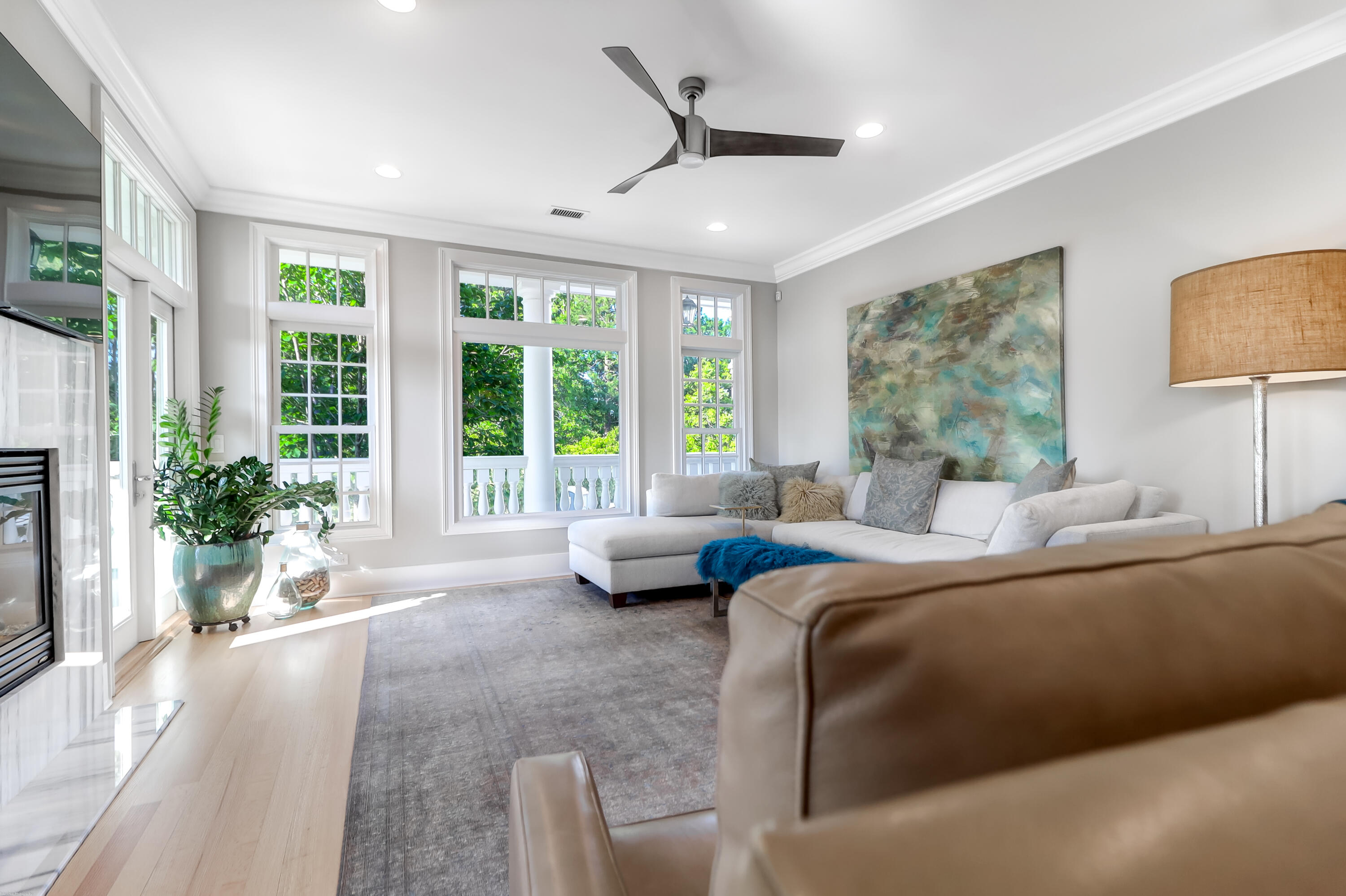 144 Fairbanks Oak Alley # 2b