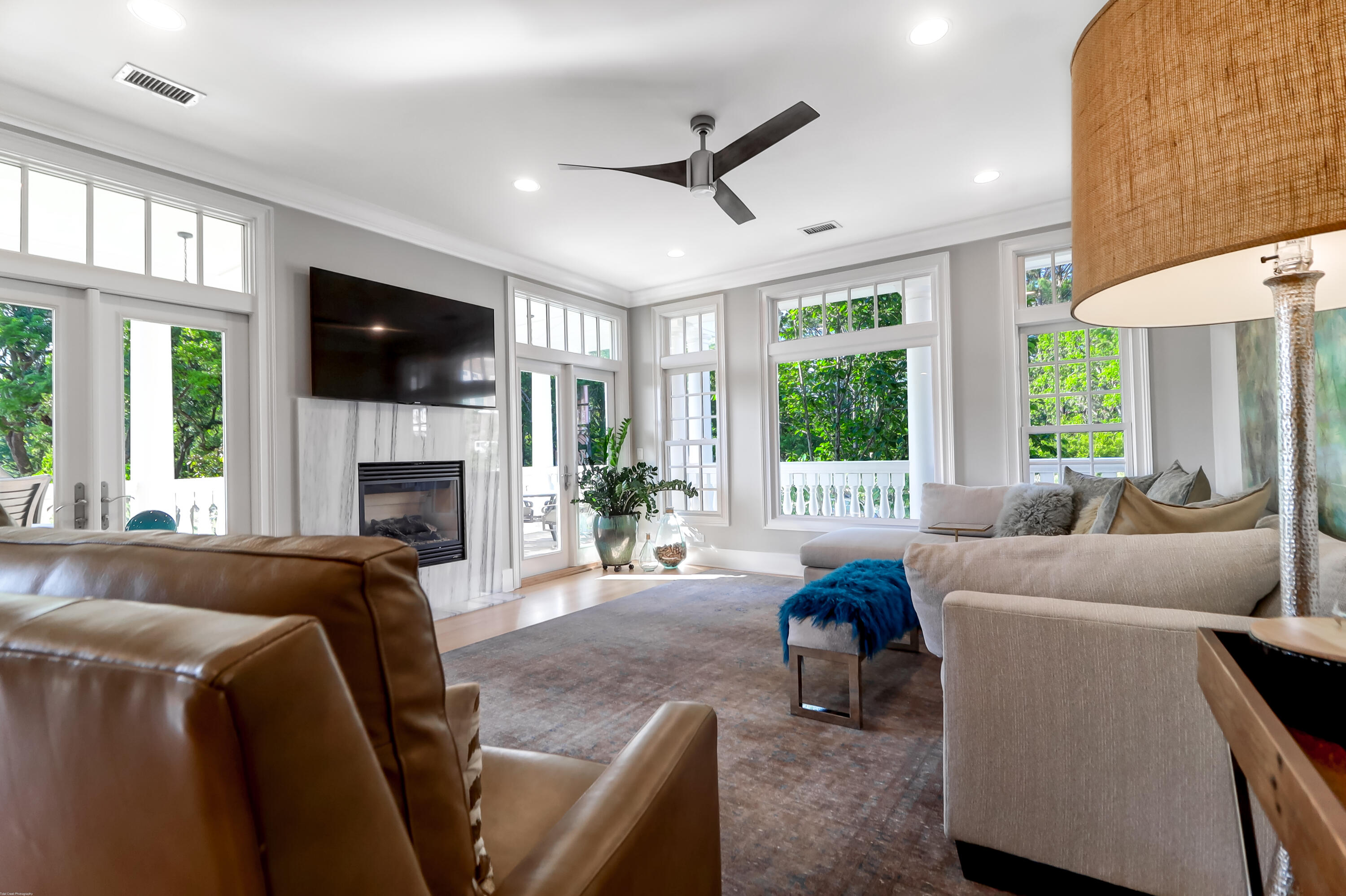 144 Fairbanks Oak Alley # 2b