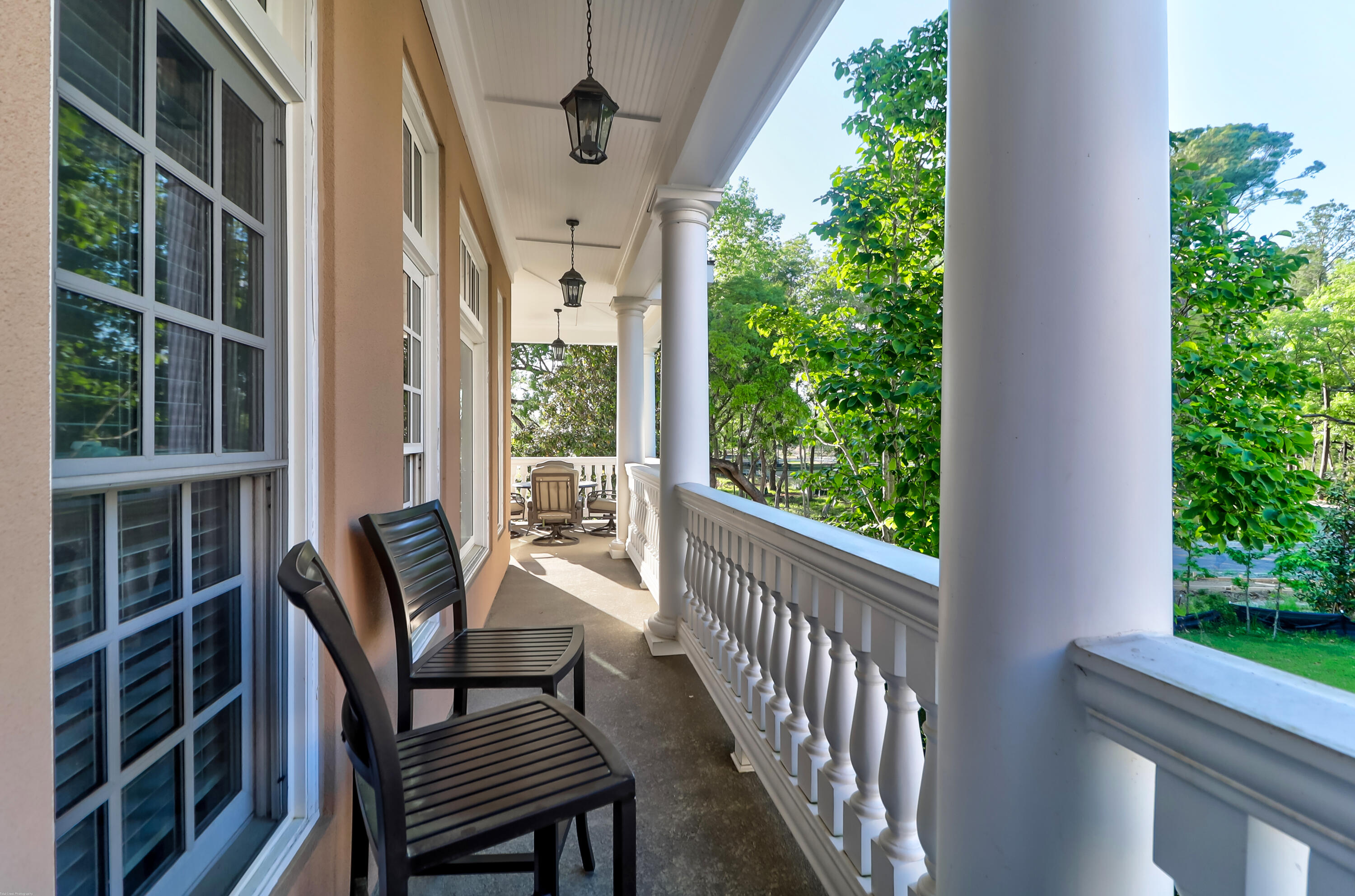144 Fairbanks Oak Alley # 2b