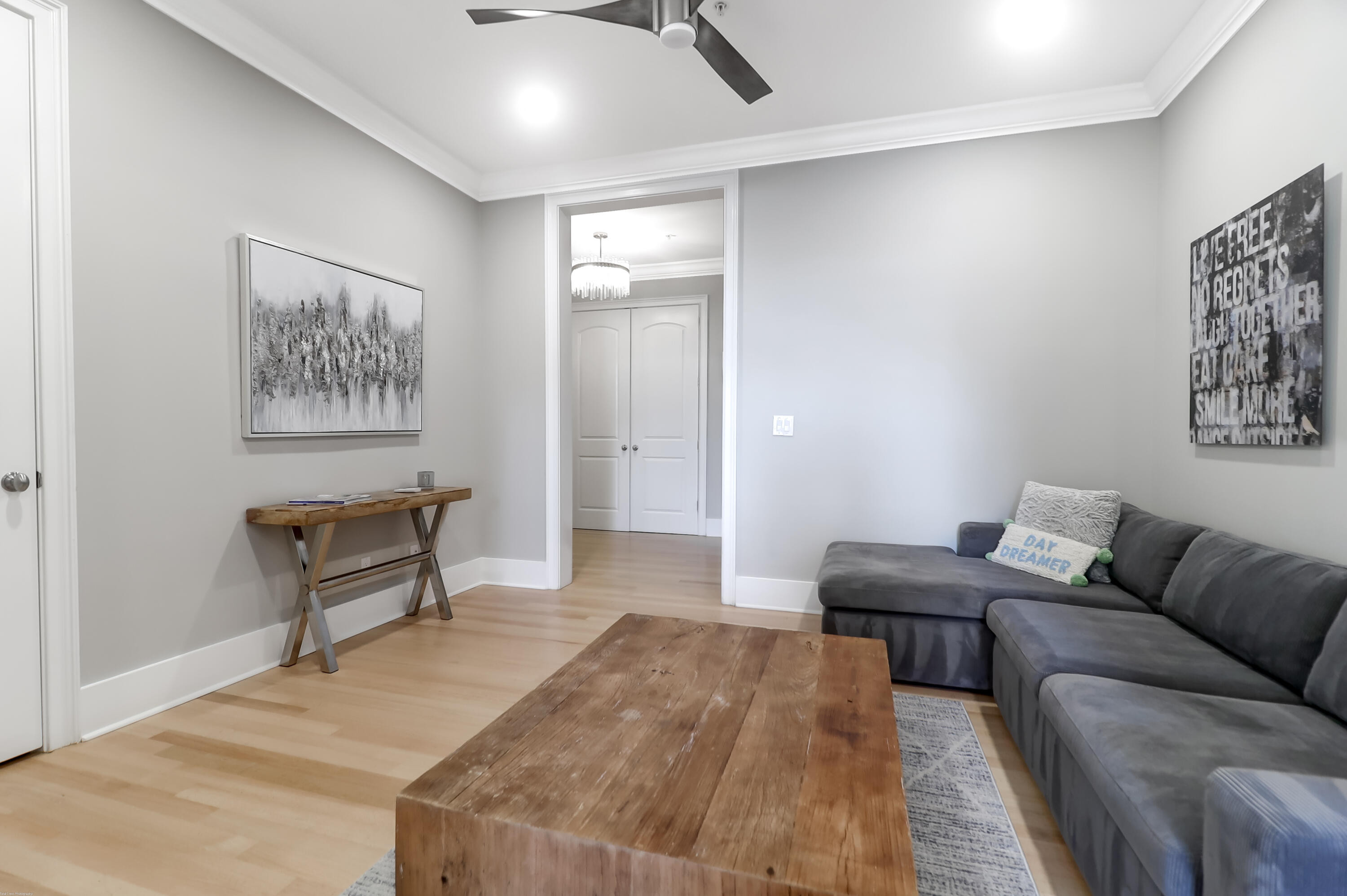 144 Fairbanks Oak Alley # 2b