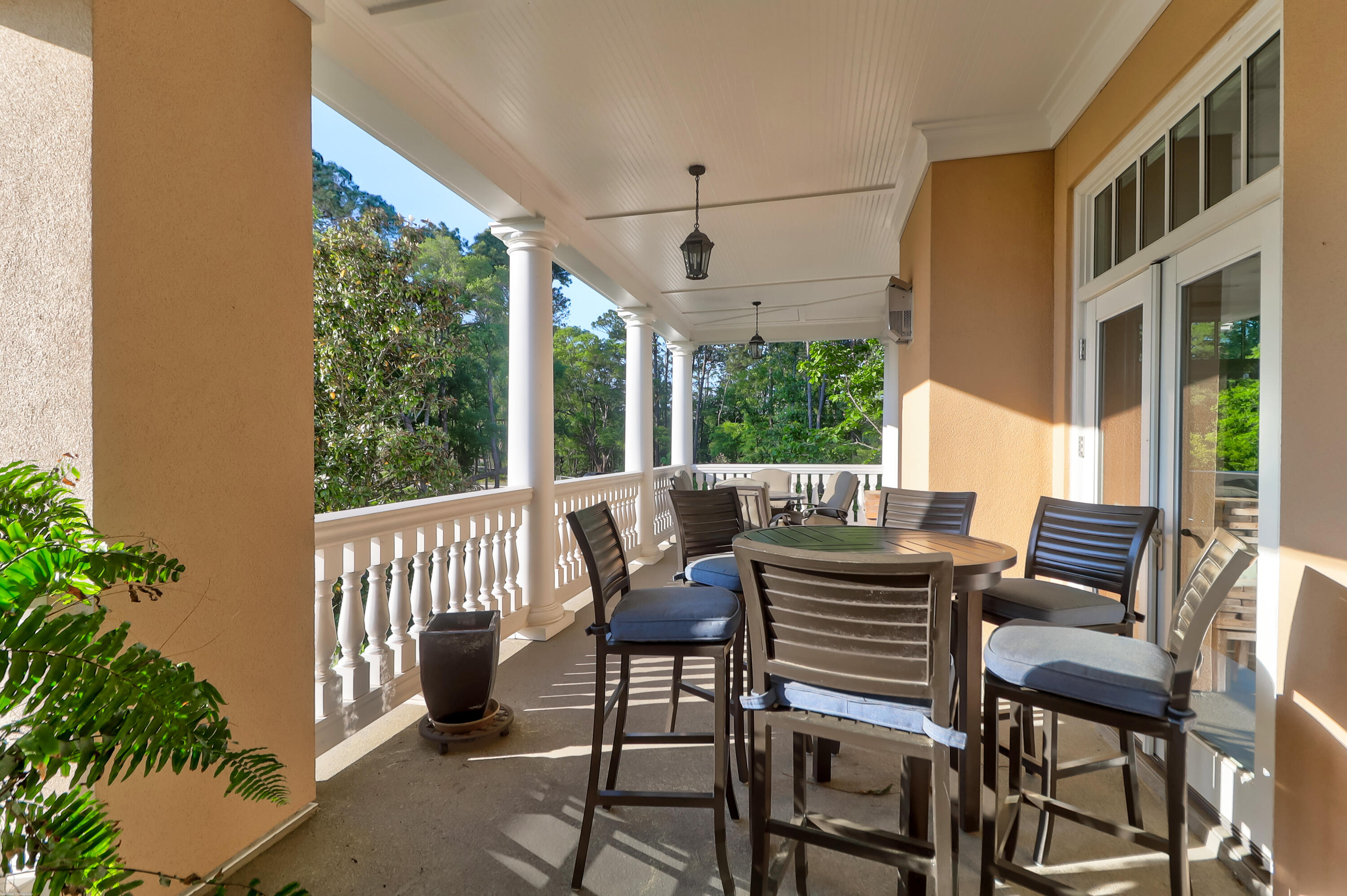 144 Fairbanks Oak Alley # 2b