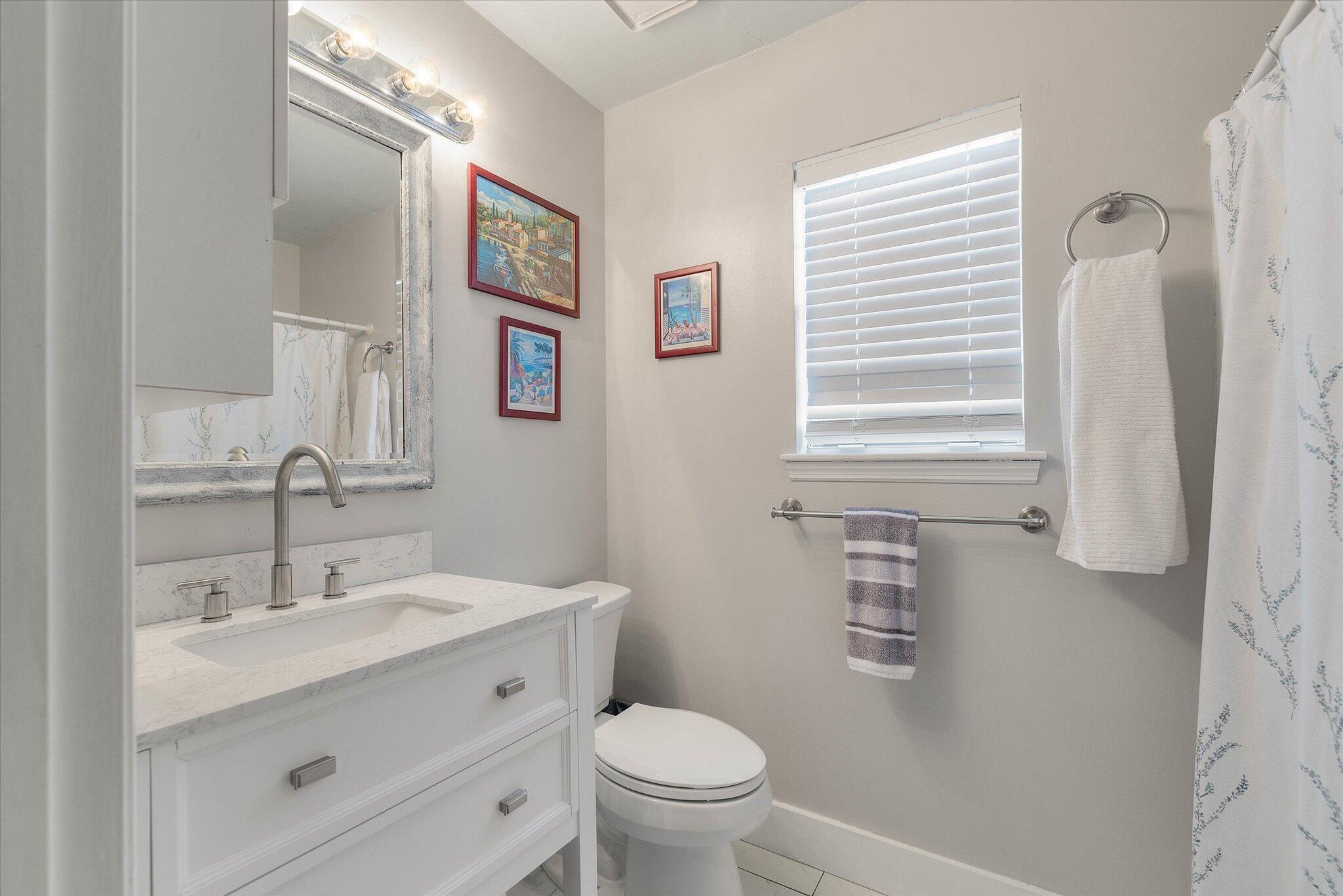 924 Provincial Circle