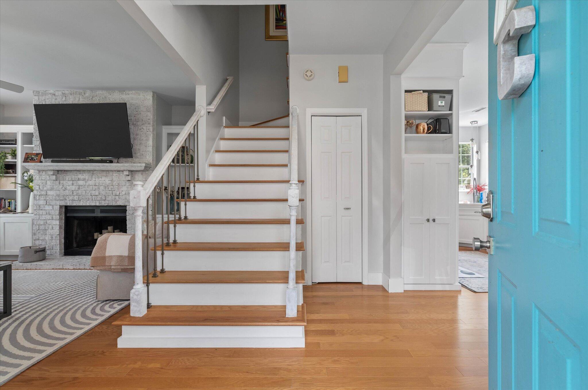 924 Provincial Circle
