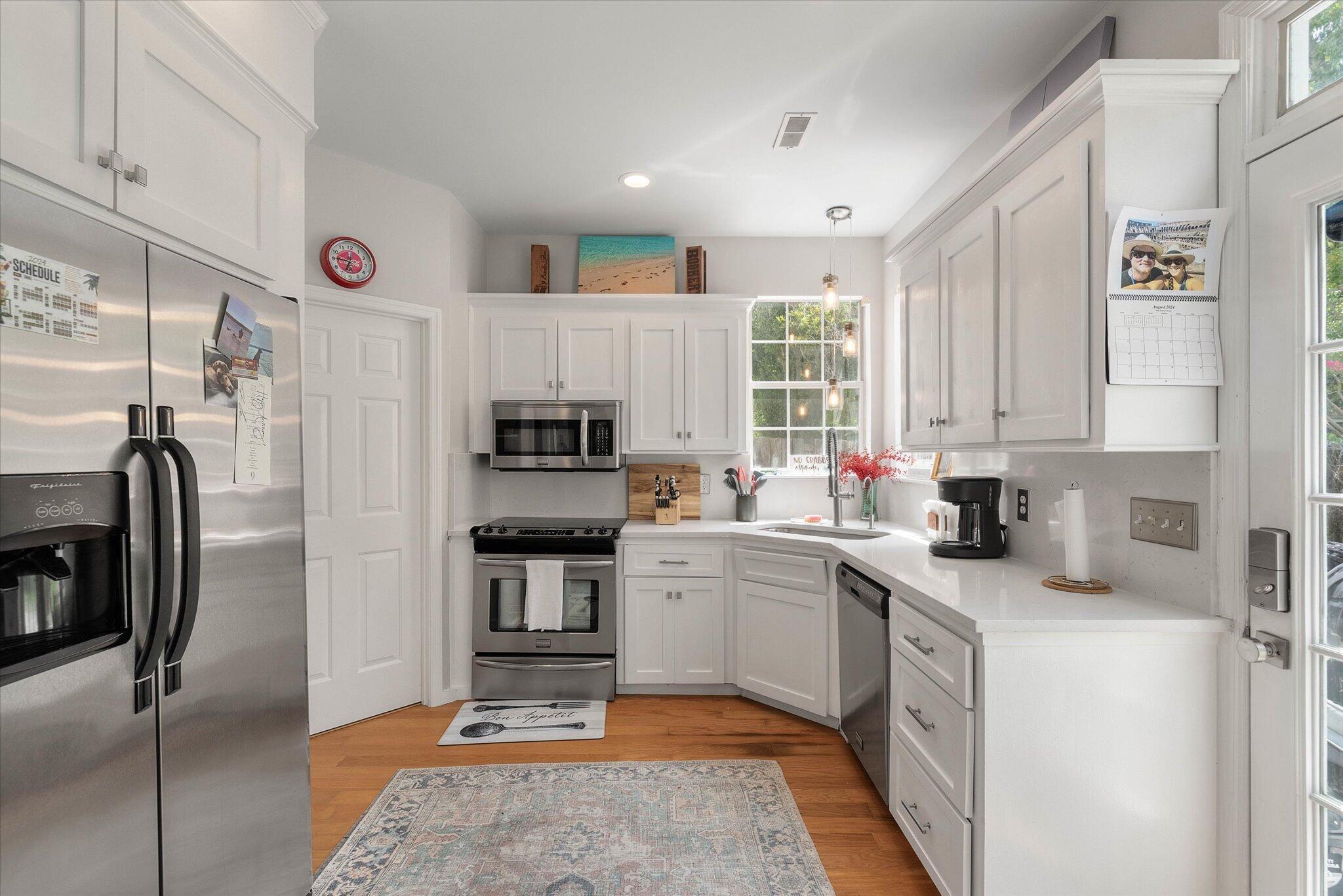 924 Provincial Circle