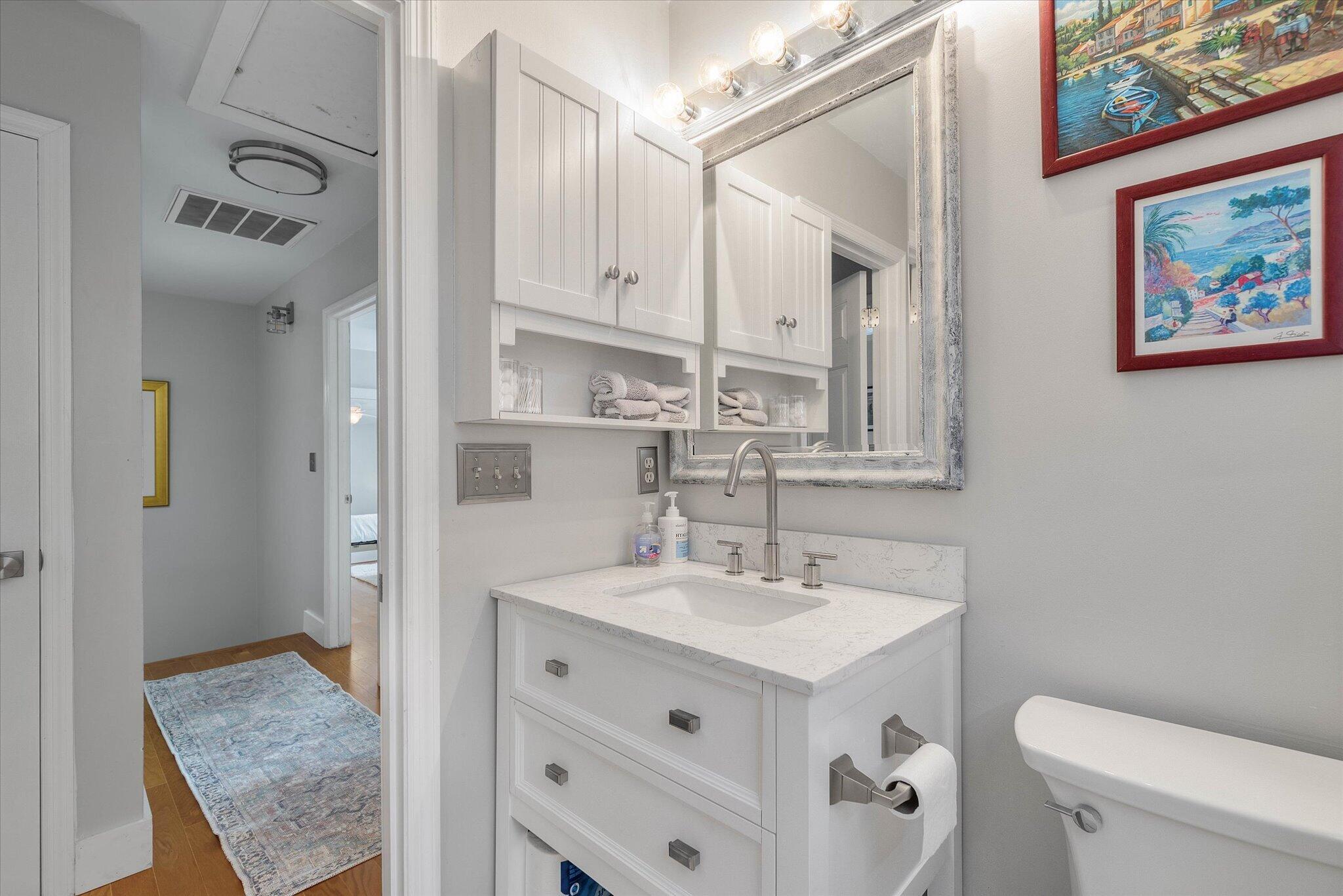 924 Provincial Circle