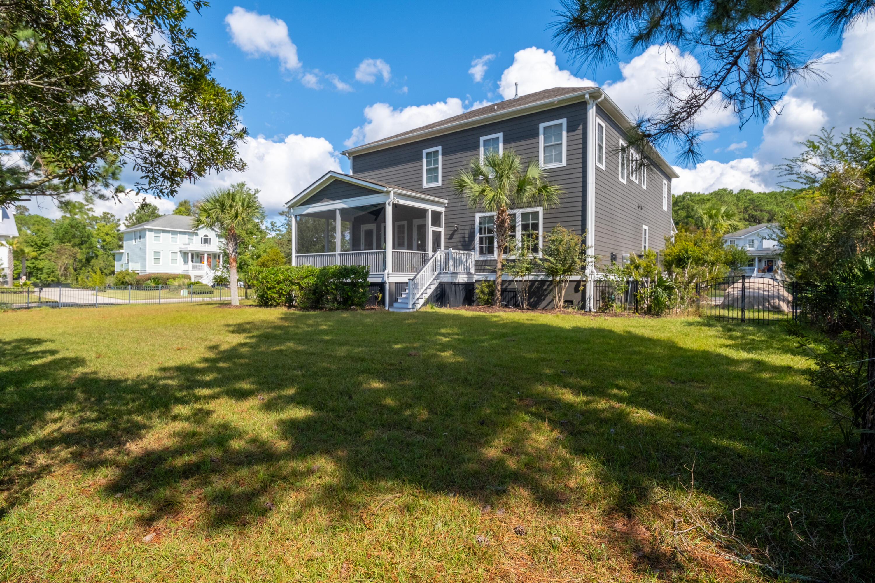 1560 Rivertowne Country Club Drive