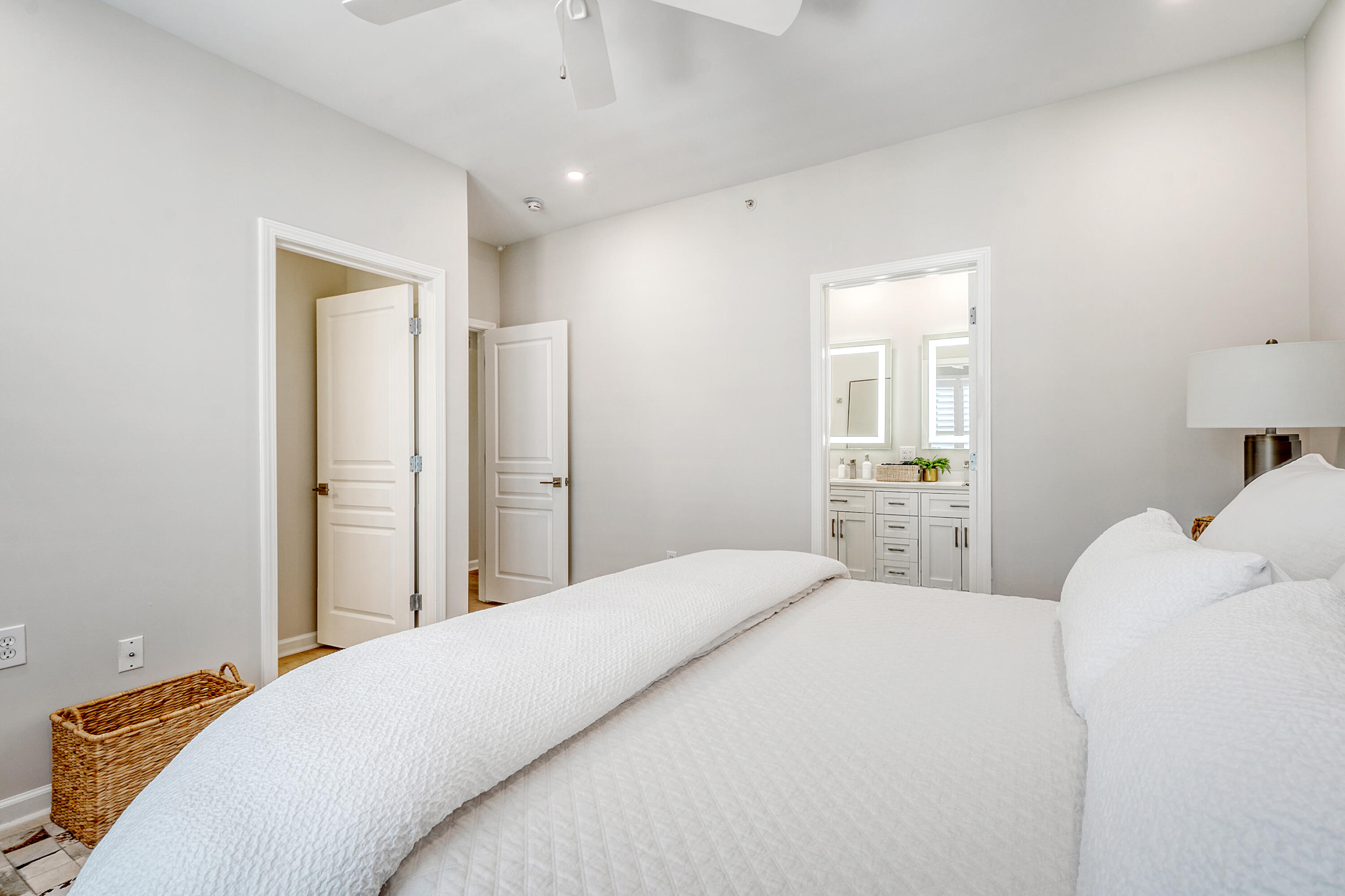 260 Seven Farms Drive # 306
