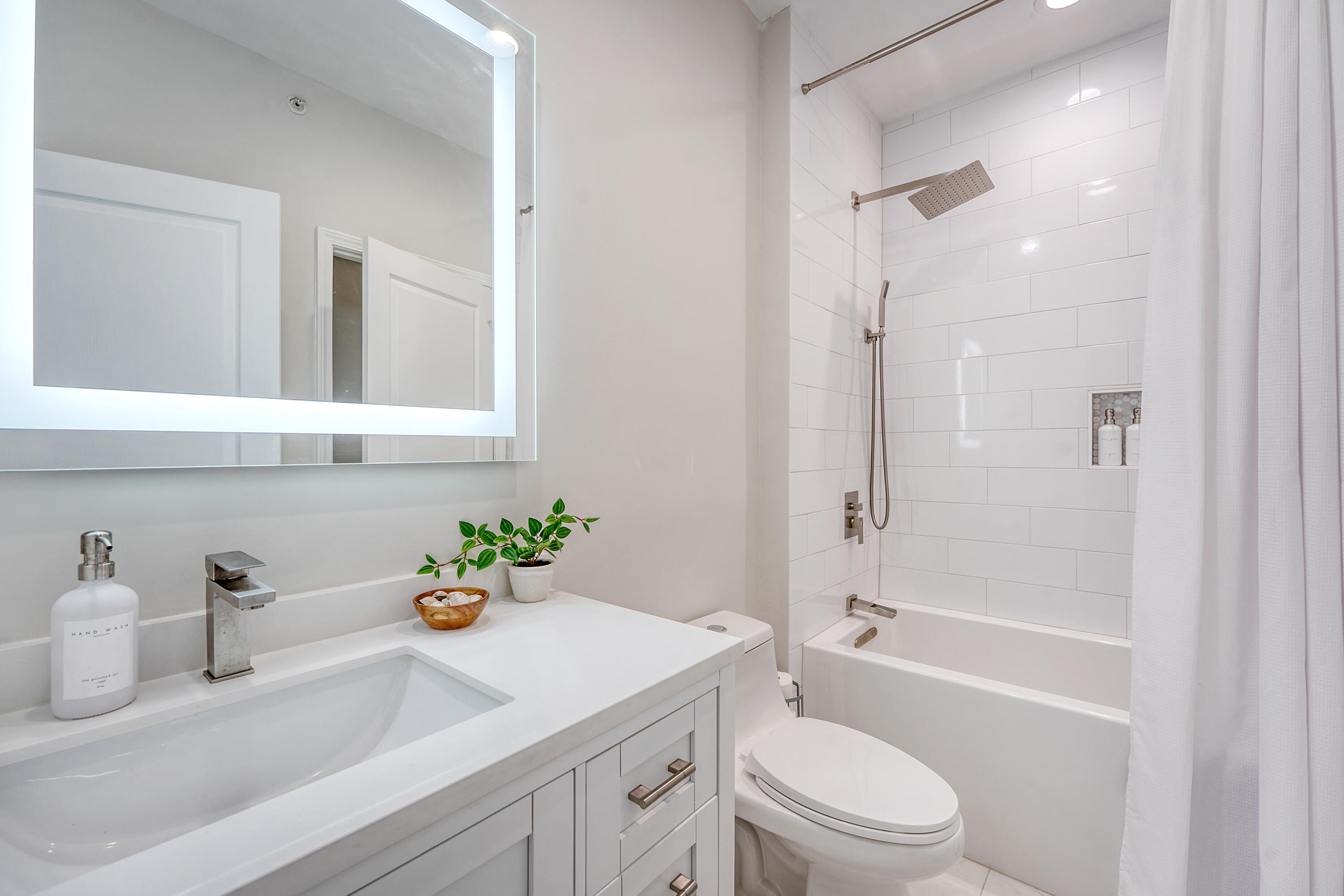 260 Seven Farms Drive # 306