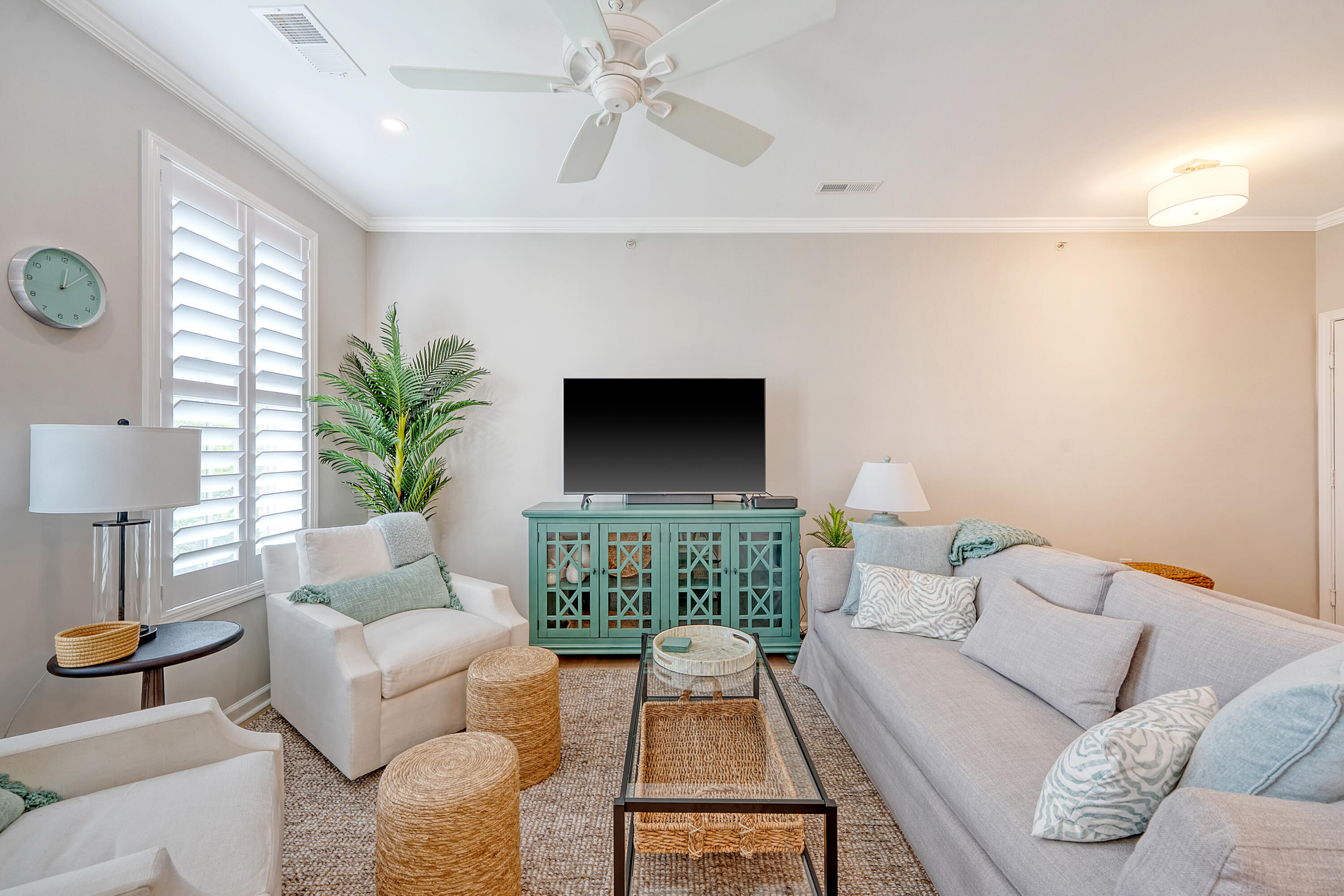 260 Seven Farms Drive # 306