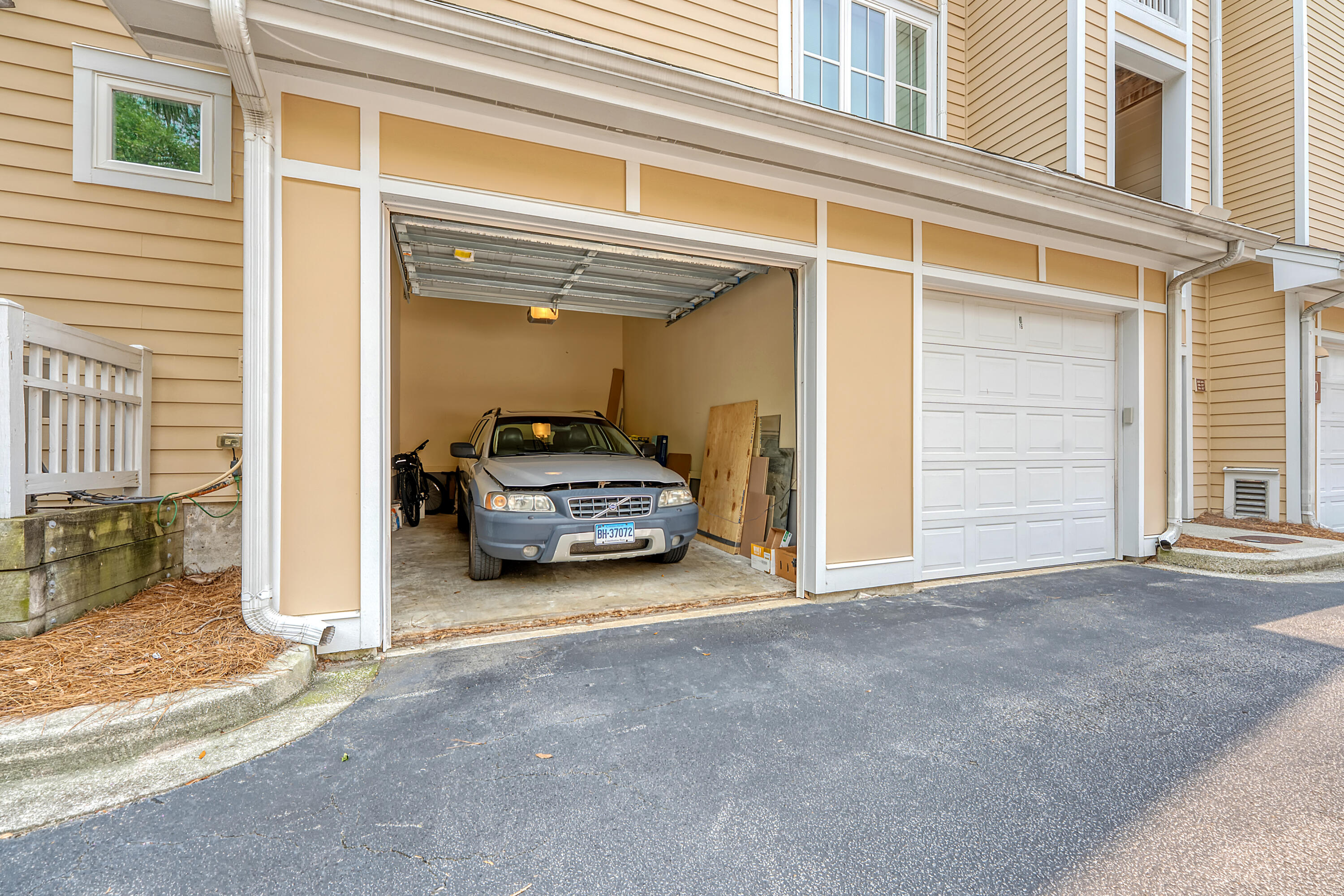 260 Seven Farms Drive # 306